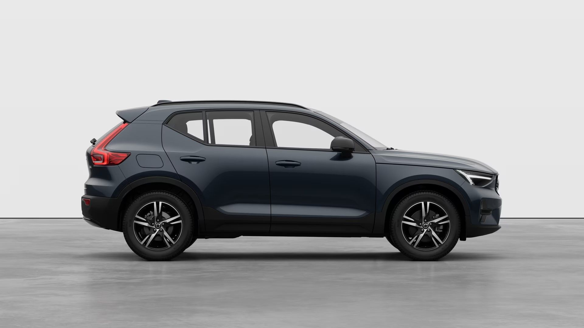 Volvo XC40, B3 2.0L 163 HP AT7 FWD CORE - fotka 4
