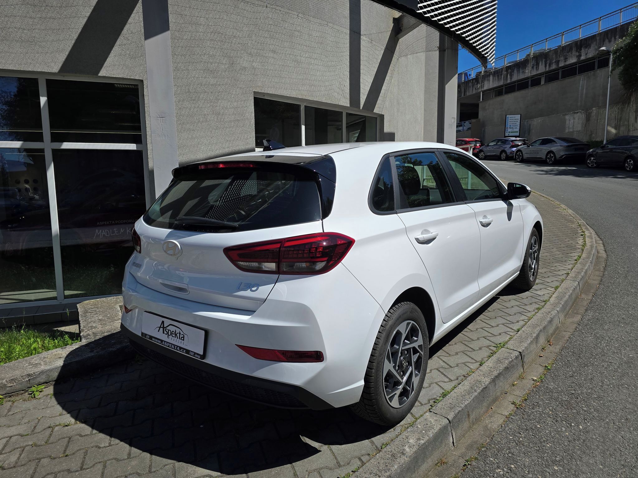 Hyundai i30, 1.0 T-GDi Comfort, serv.kn.,CZ - fotka 5