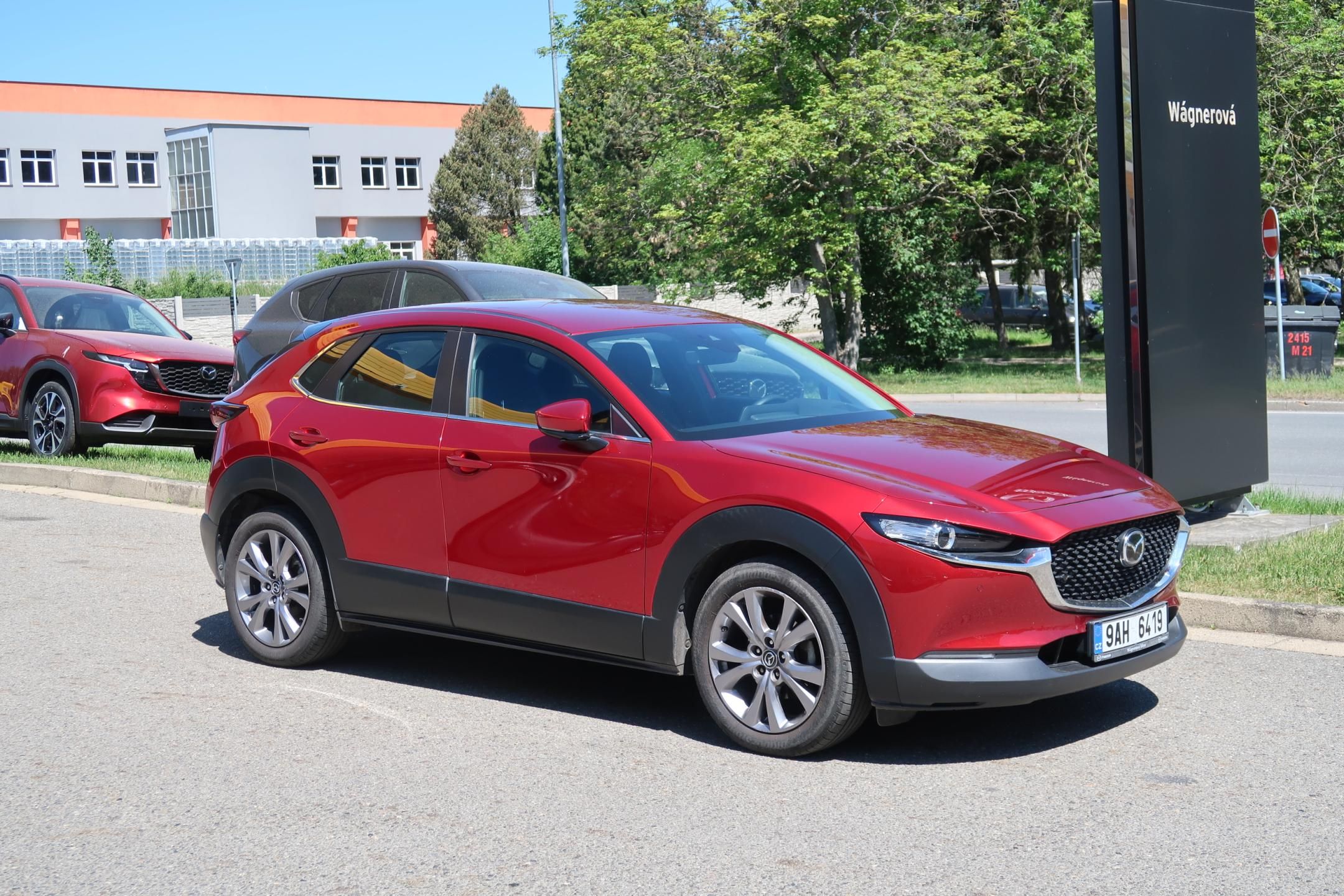 Mazda CX-30, 2,0 G122 Plus, tažné, záruka - fotka 2