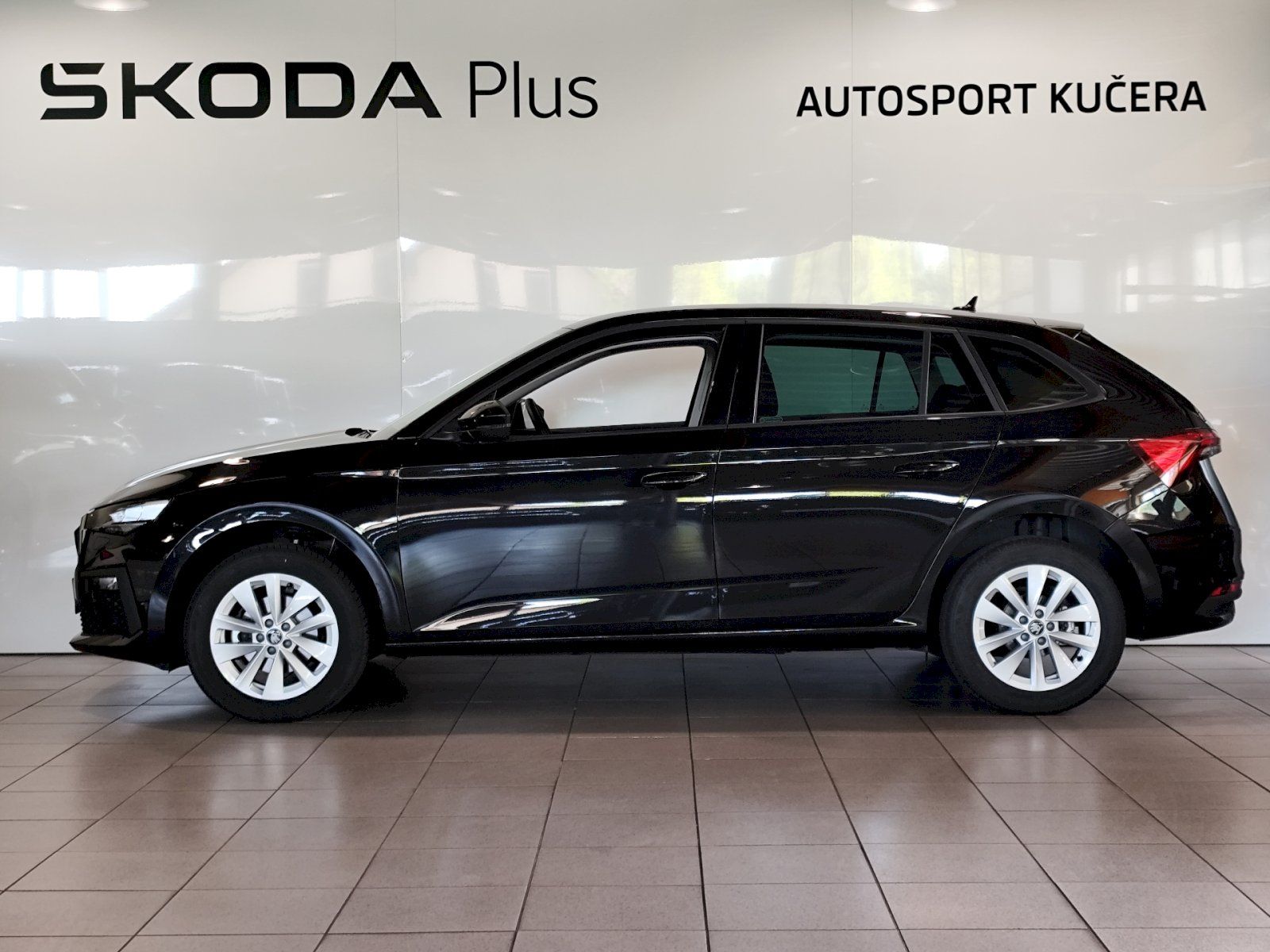 Škoda Scala, SCALA SELECTION 1.0 TSI 85 kW - fotka 3