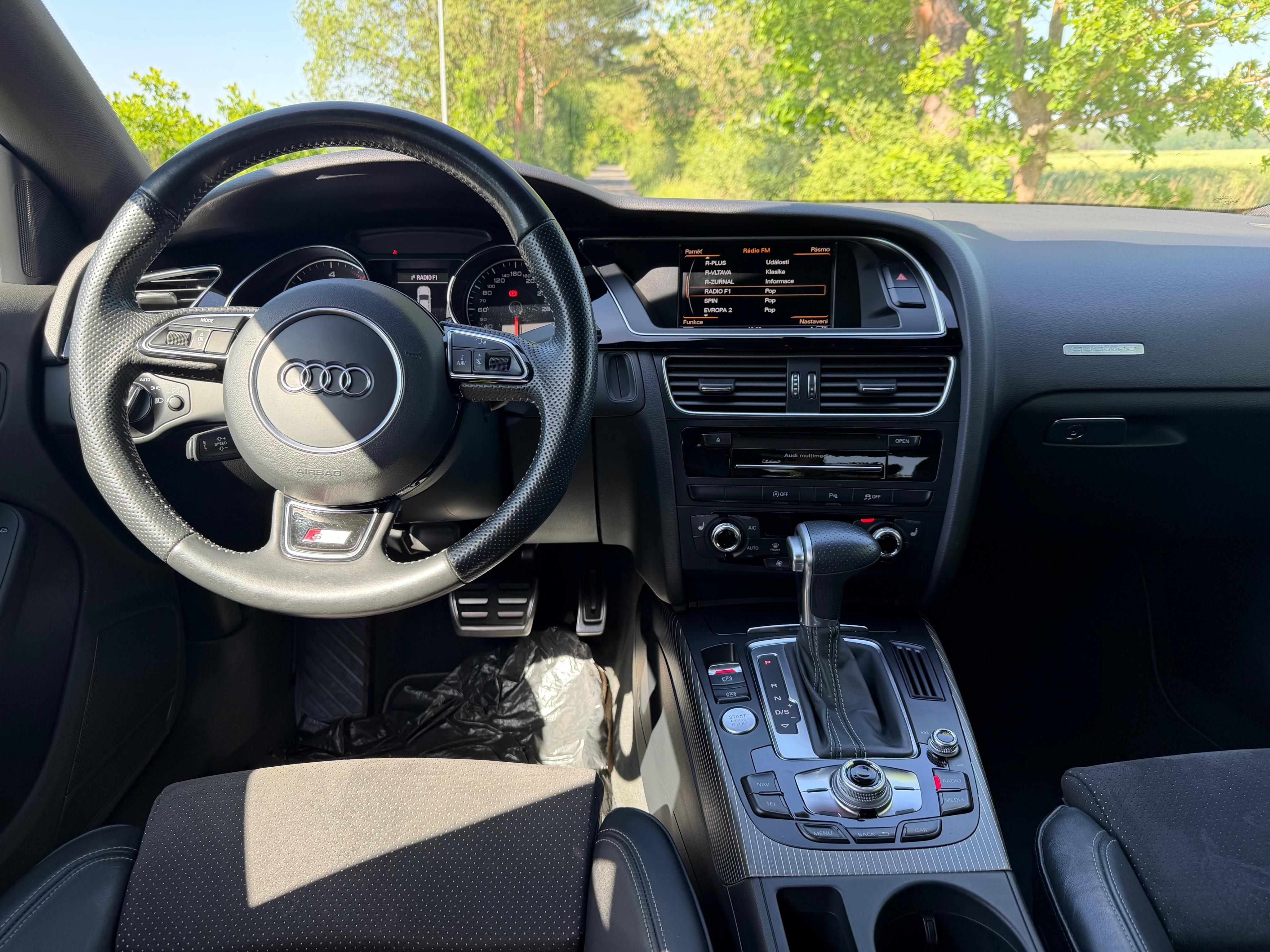 Audi A5, 3,0TDi 4x4/Sportback/S-line/ - fotka 6