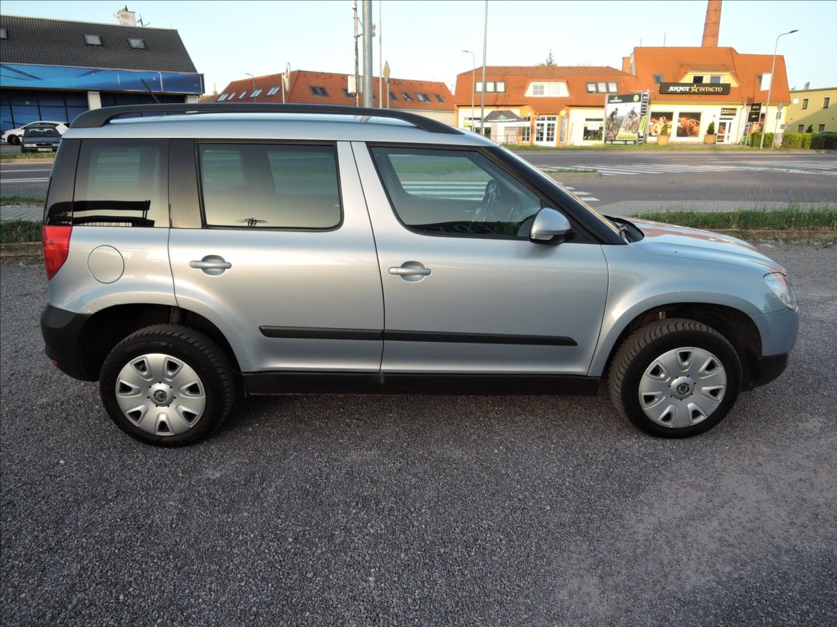 Škoda Yeti, 2,0 TDi DSG 4x4 Uprava ZTP - fotka 5