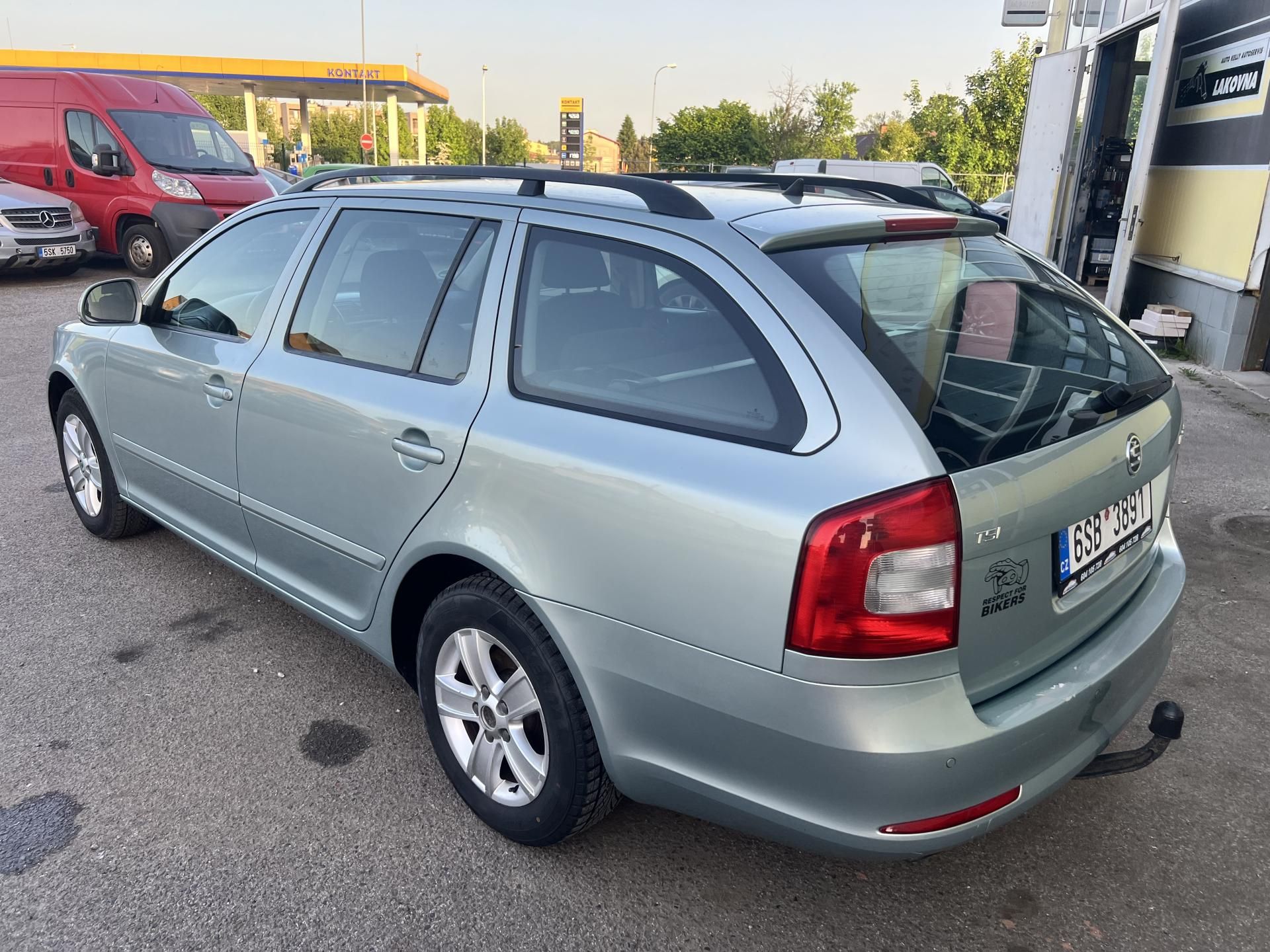 Škoda Octavia, 1.4TSI 90KW,DSG,TZ,ELEGANCE - fotka 5