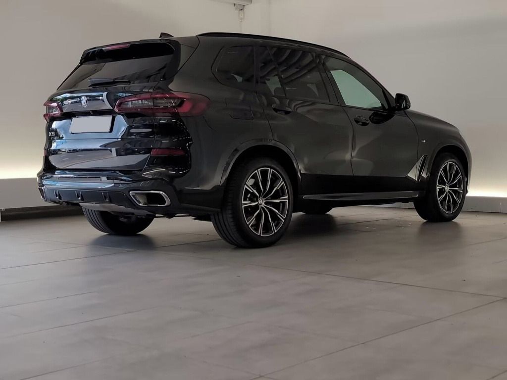 BMW X5, X5 xDrive40d M Sport Navi/AHK/ - fotka 2