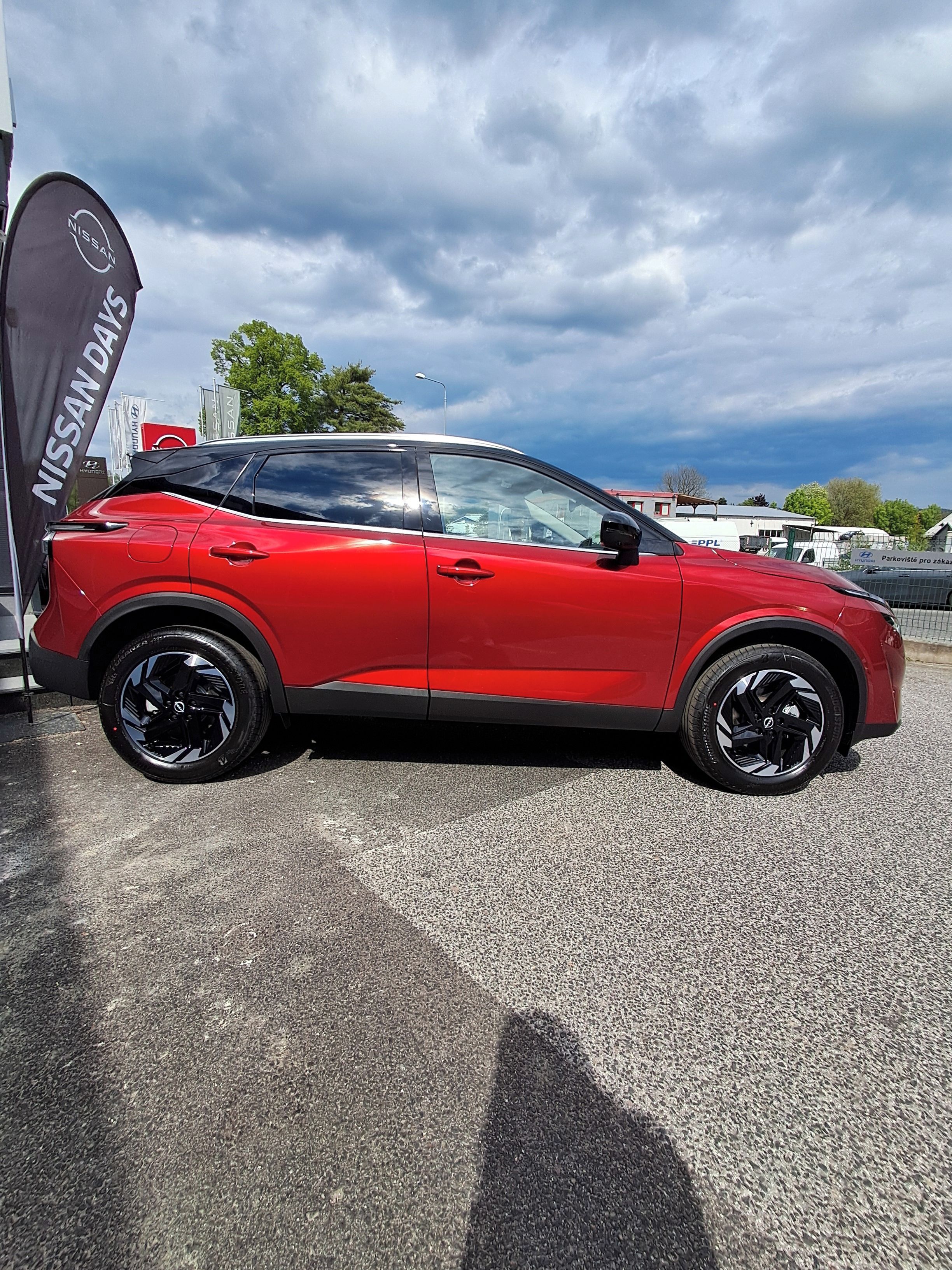 Nissan Qashqai, 1,3DIG-T mHEV 158k N-connecta - fotka 4