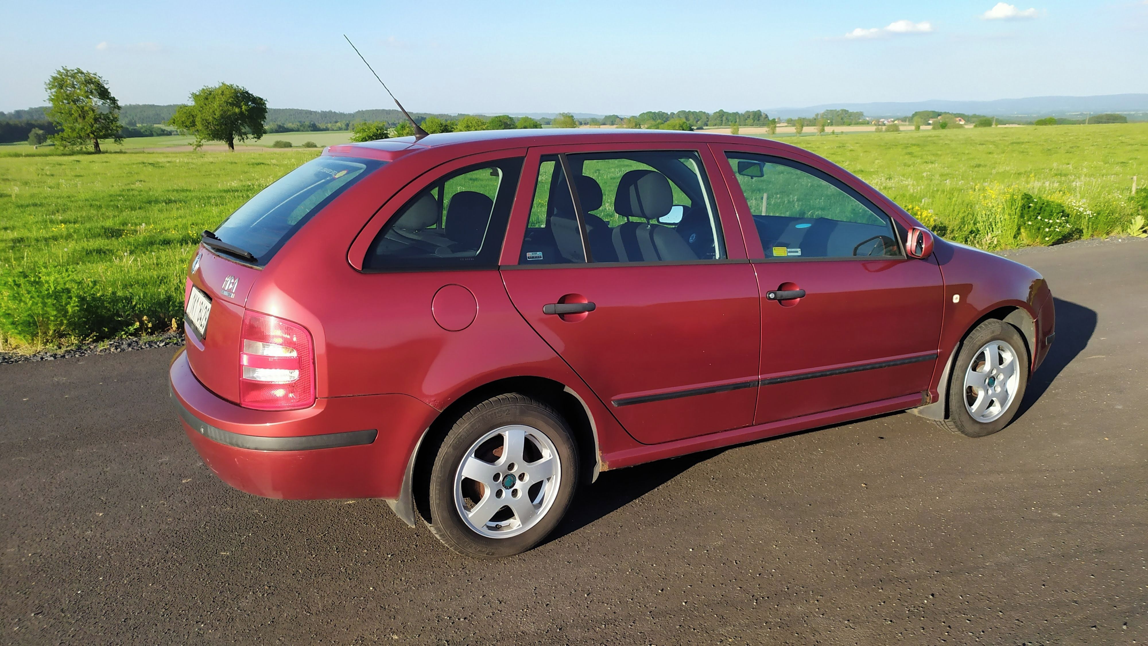 Škoda Fabia, Škoda Fabia 1.4MPI - nová STK - fotka 3