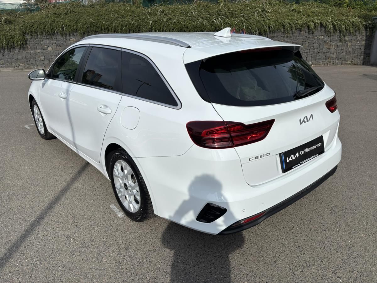 Kia Cee´d, 1,5 TGDi AT TOP ZÁRUKA ADAPTIV - fotka 3