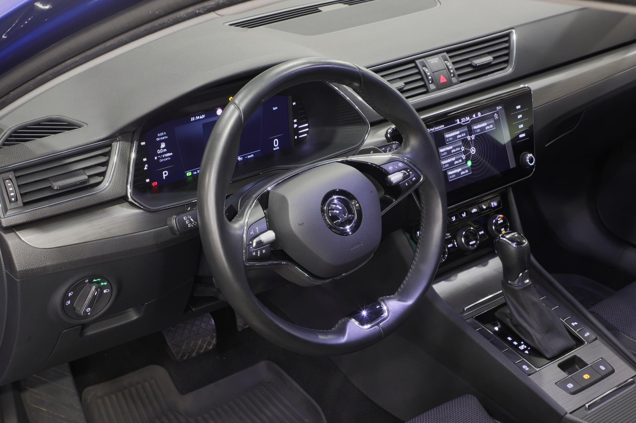 Škoda Superb, Style 2.0 TDI 110kW DSG / ALU - fotka 6