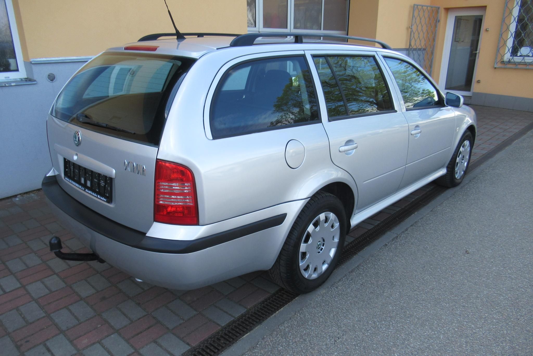 Škoda Octavia, 1.9 TDi  KLIMA  TAŽNÉ - fotka 2
