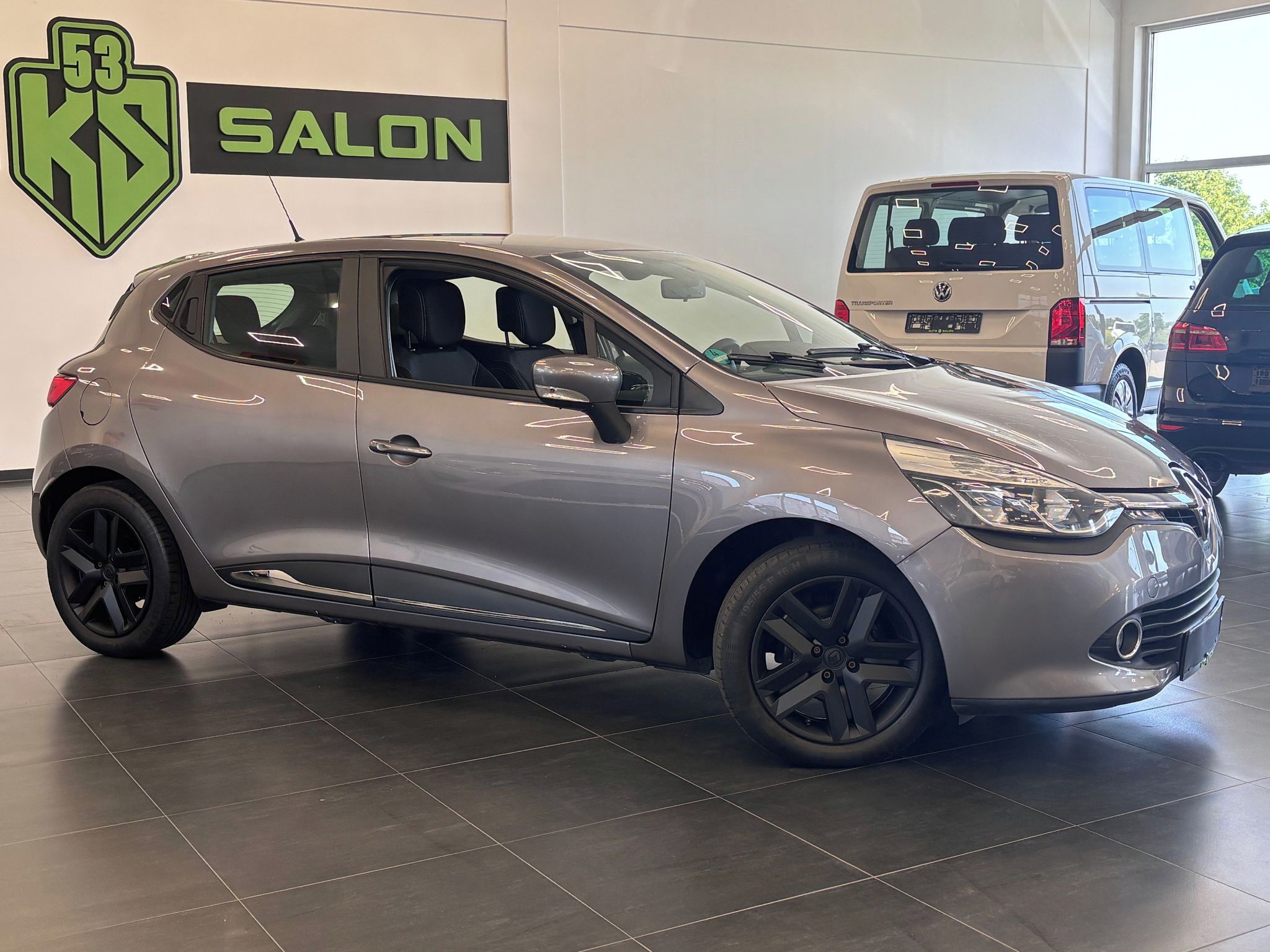 Renault Clio, 1.2 16V, 54kW, 88 tisíc najeto - fotka 2