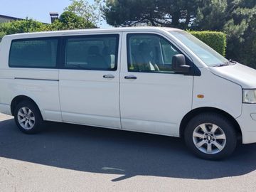 2.5 tdi 96 kw long 6 Míst