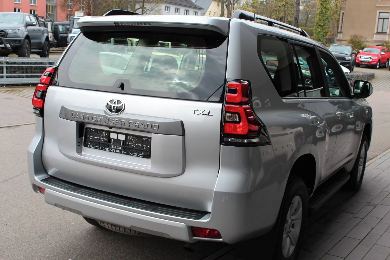 Toyota Land Cruiser, LAND CRUISER 2.8 D-4D Comfort - fotka 5