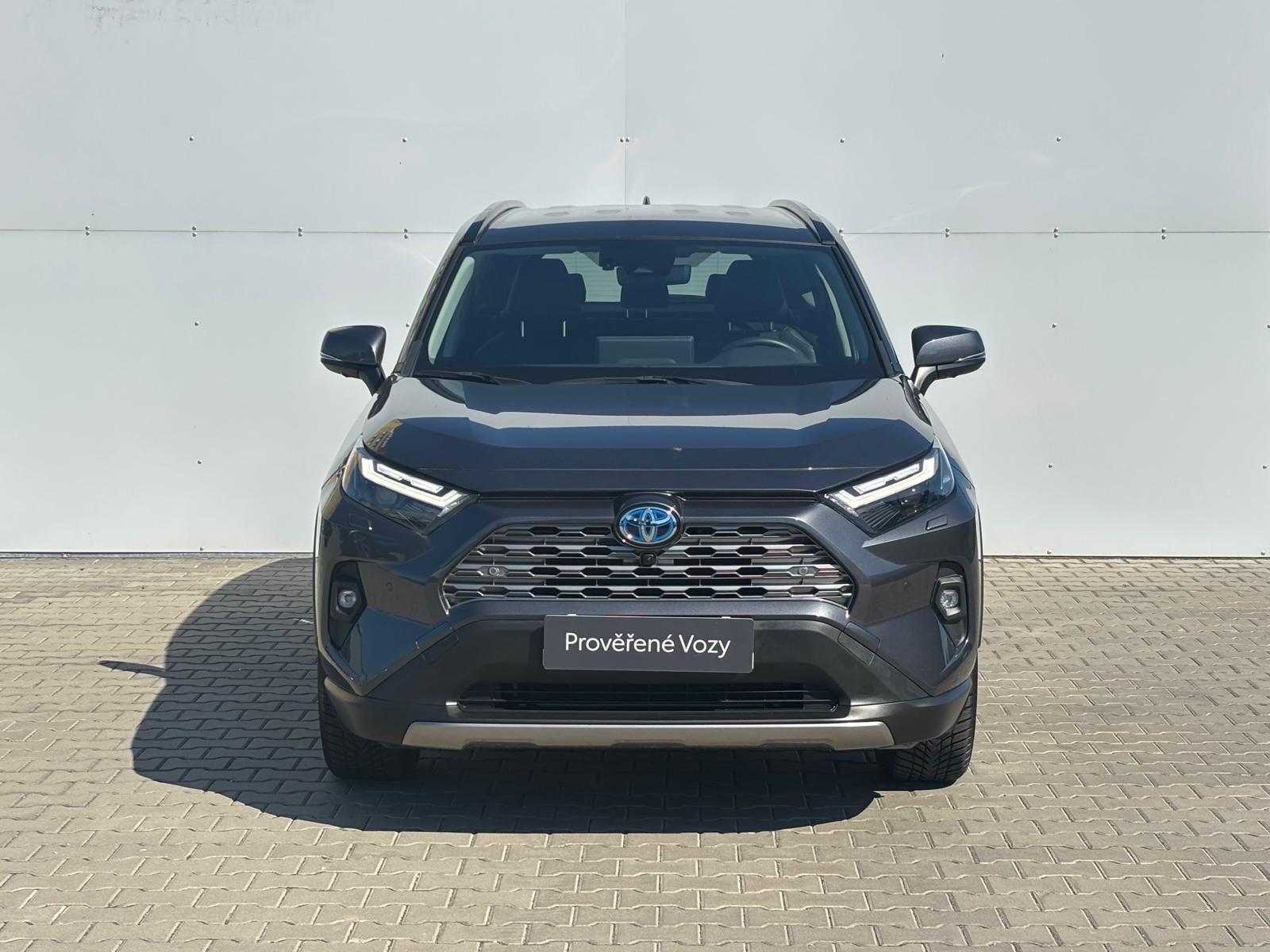 Toyota Rav4, 2.5 HSD e-CVT AWD Executive - fotka 4