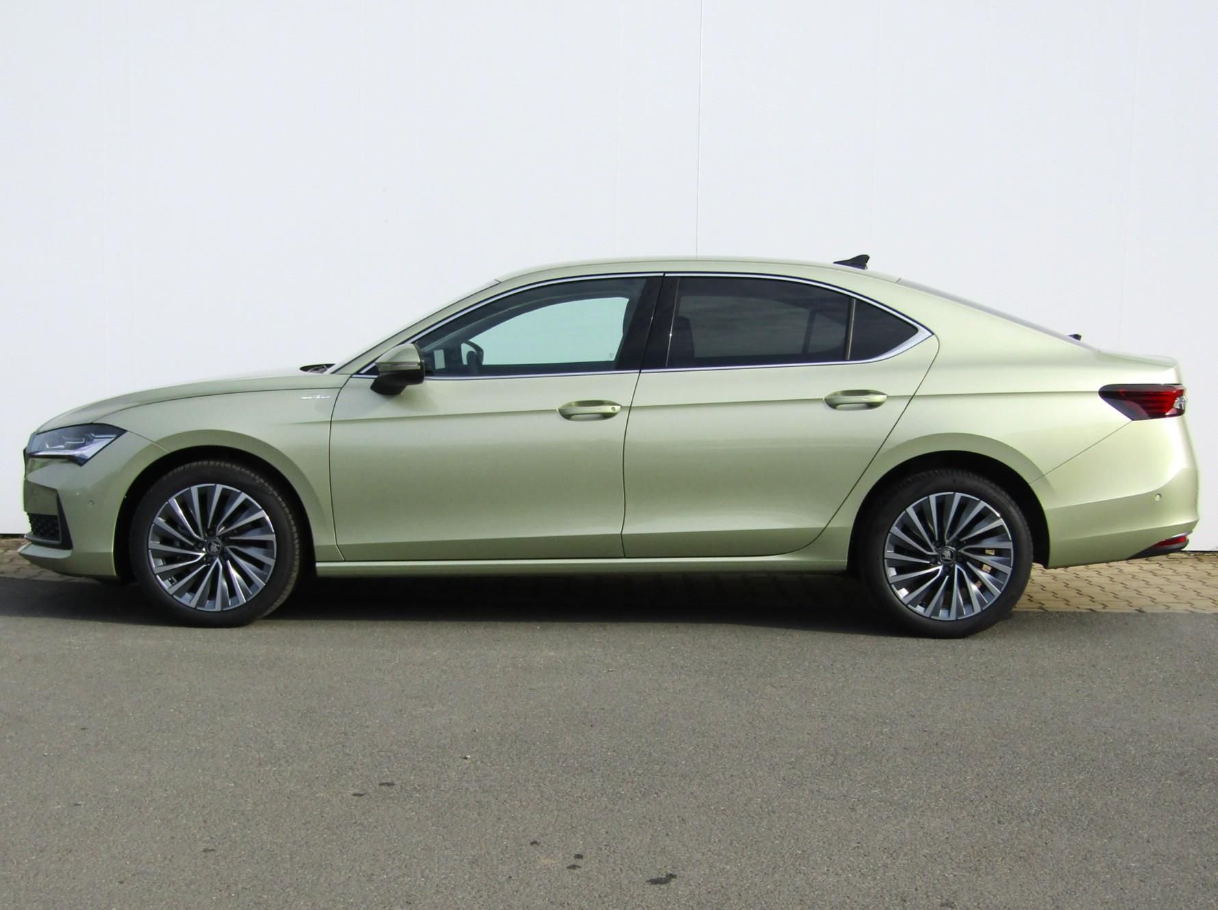 Škoda Superb, L&K 2.0 TDI 110 kW DSG - fotka 3