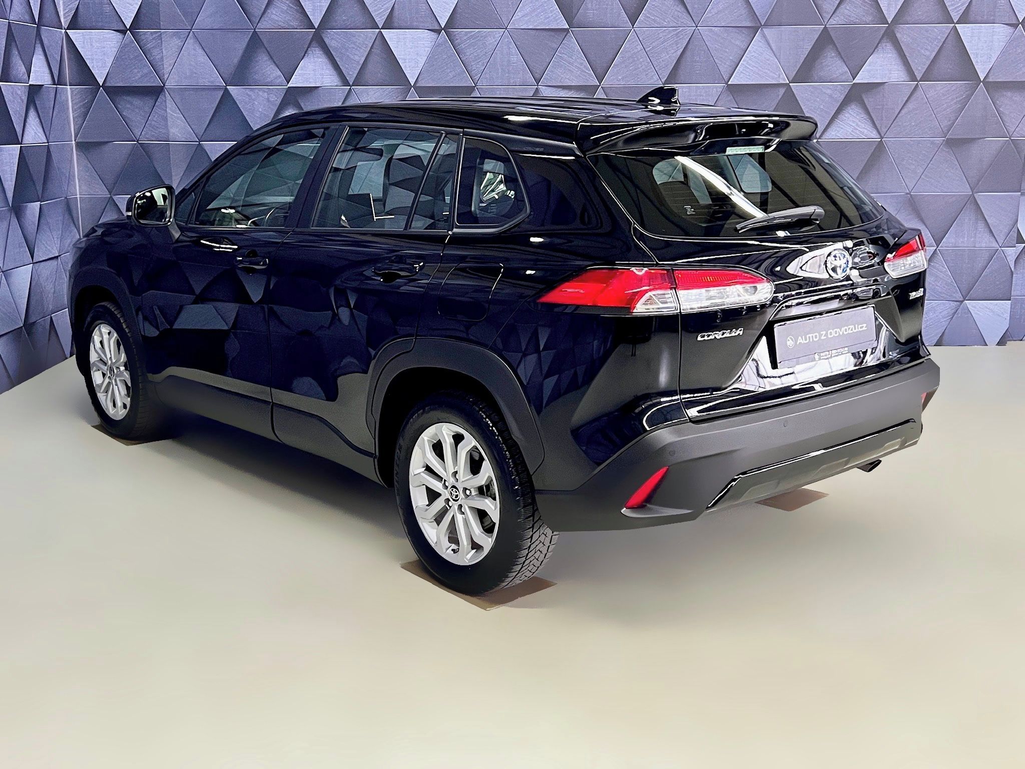 Toyota Corolla Cross, 2.0 HYBRID e-CVT COMFORT - fotka 5
