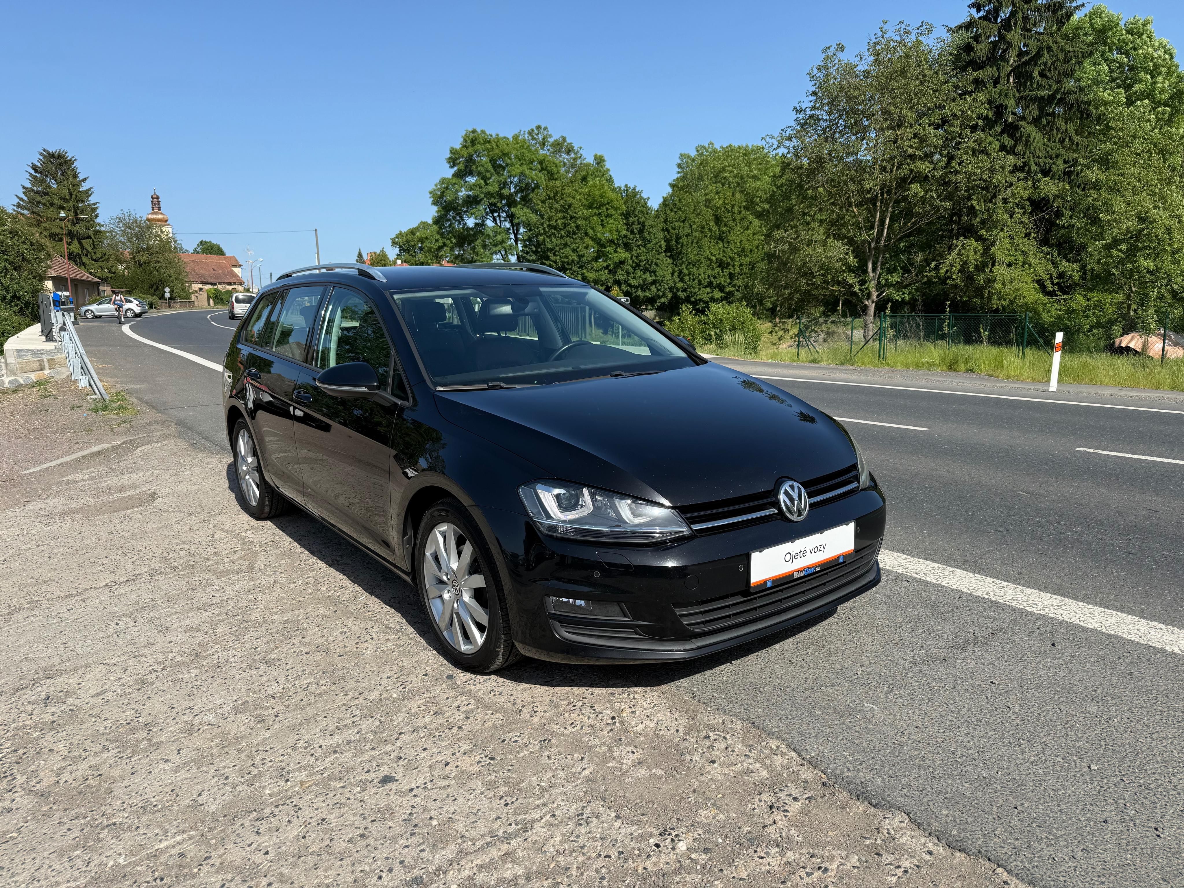 Volkswagen Golf, 1.6TDI 77kw ČR Kůže Led Výhřev - fotka 4