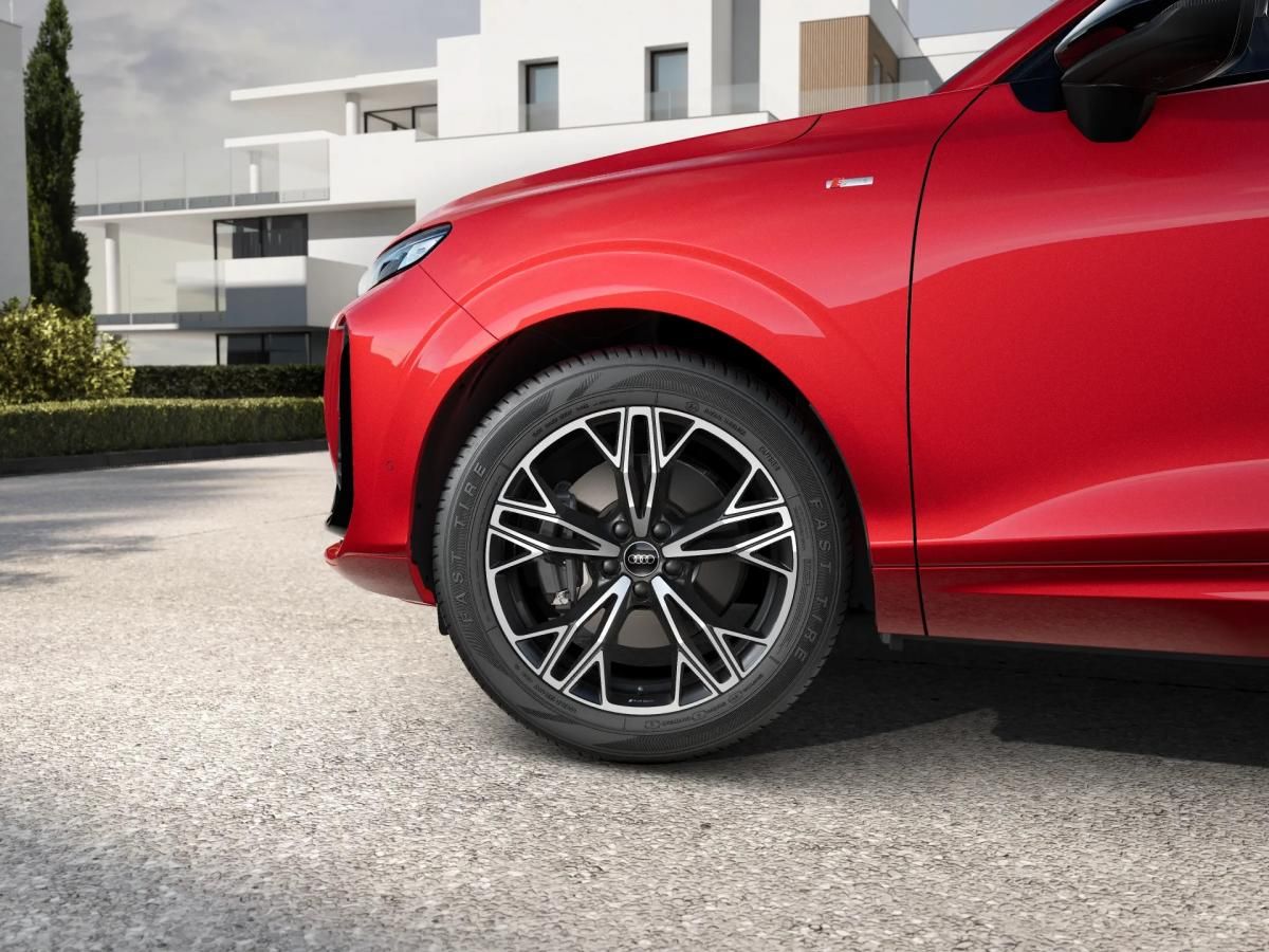 Audi Q3, Sline 195kw Quatt Gravity Tech - fotka 5
