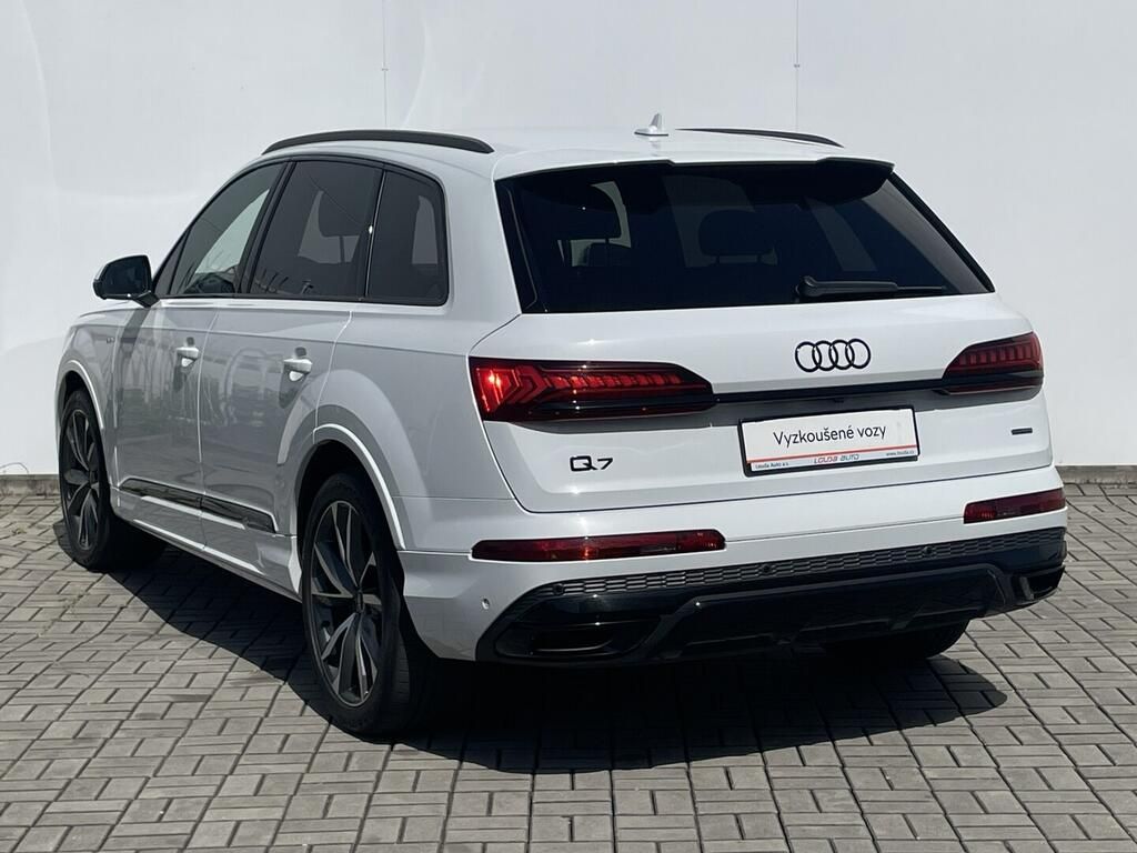 Audi Q7, S-line 3.0 TFSI 250 kW - fotka 6