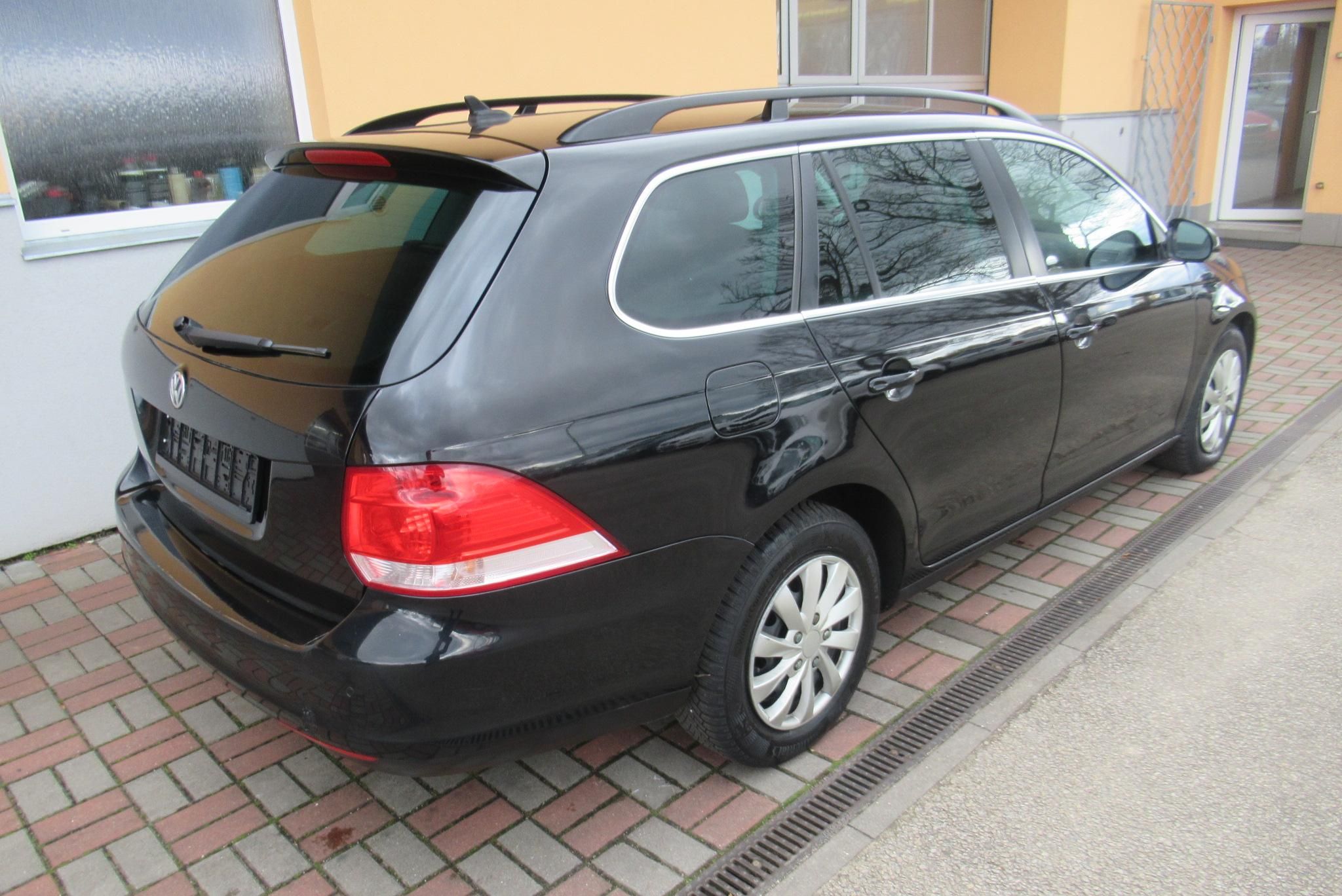 Volkswagen Golf, 1.9 TDI AUT. KLIMA - fotka 5
