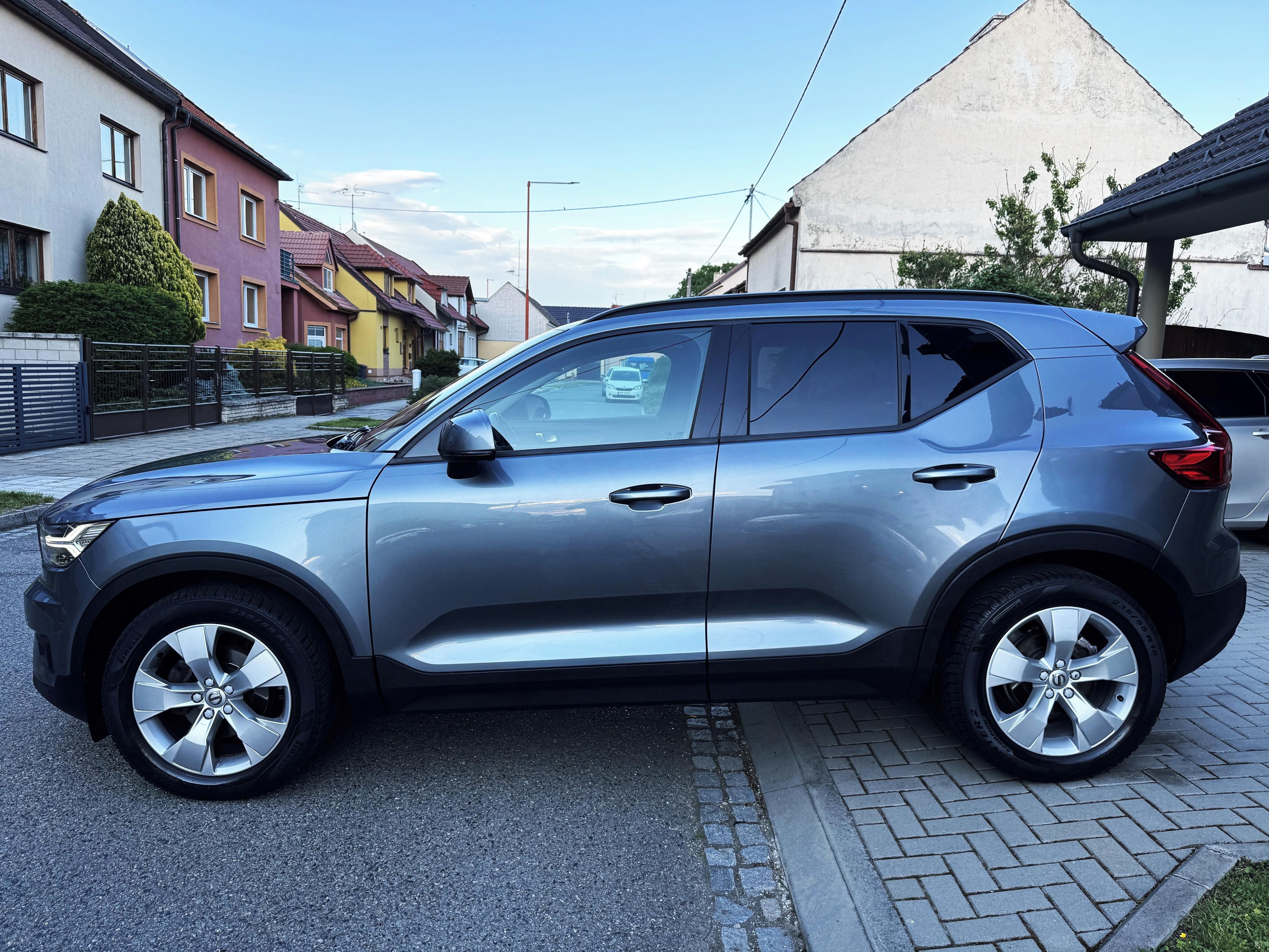 Volvo XC40, 2.0D3 AUTOMAT,LED,POLOKŮŽE,DPH - fotka 4