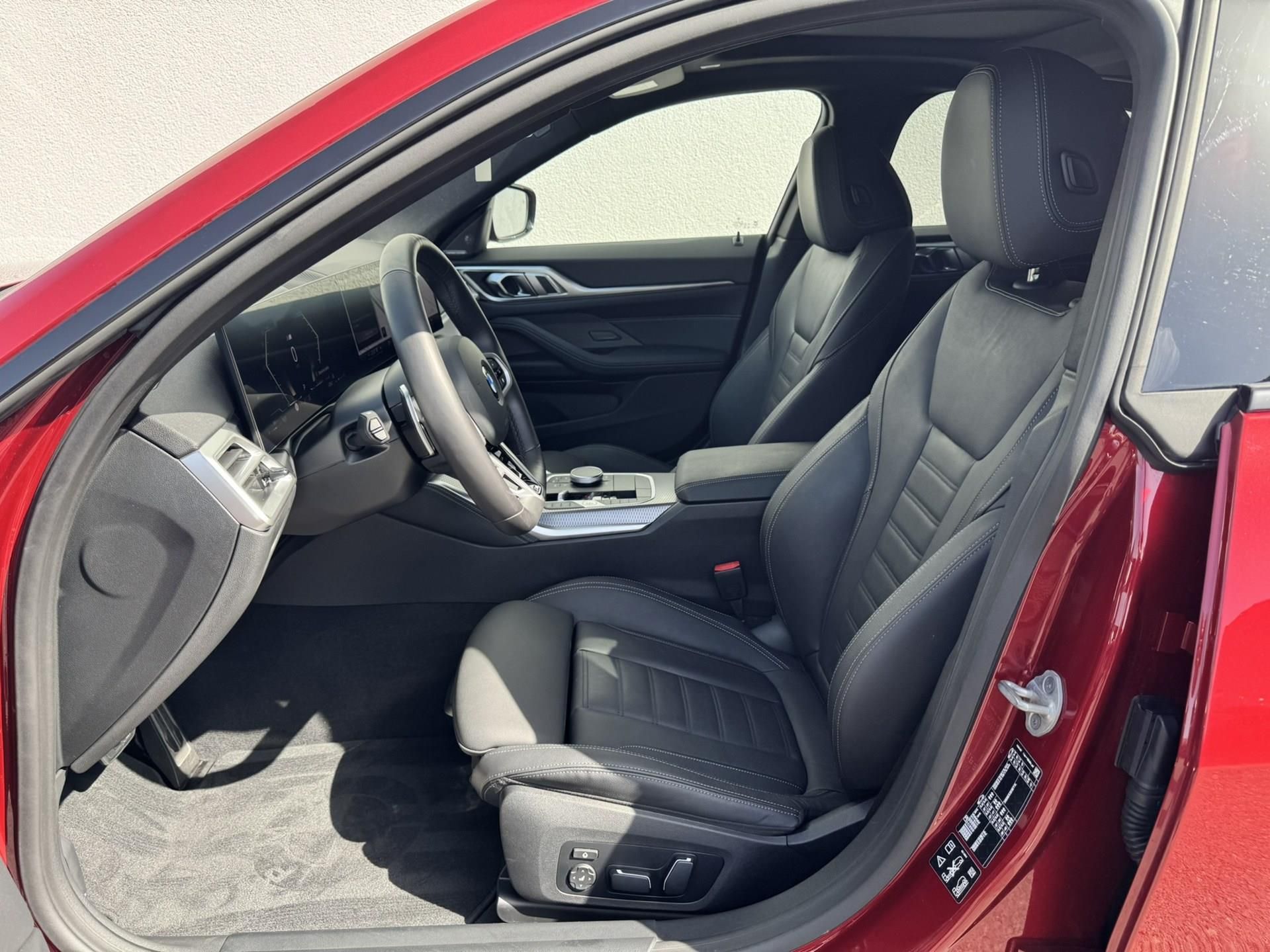 BMW Řada 4, 430i xDrive Tažné Harman - fotka 6