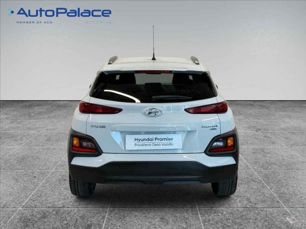 Hyundai Kona, 1,6 T-GDI COMFORT 4X4 AT - fotka 5