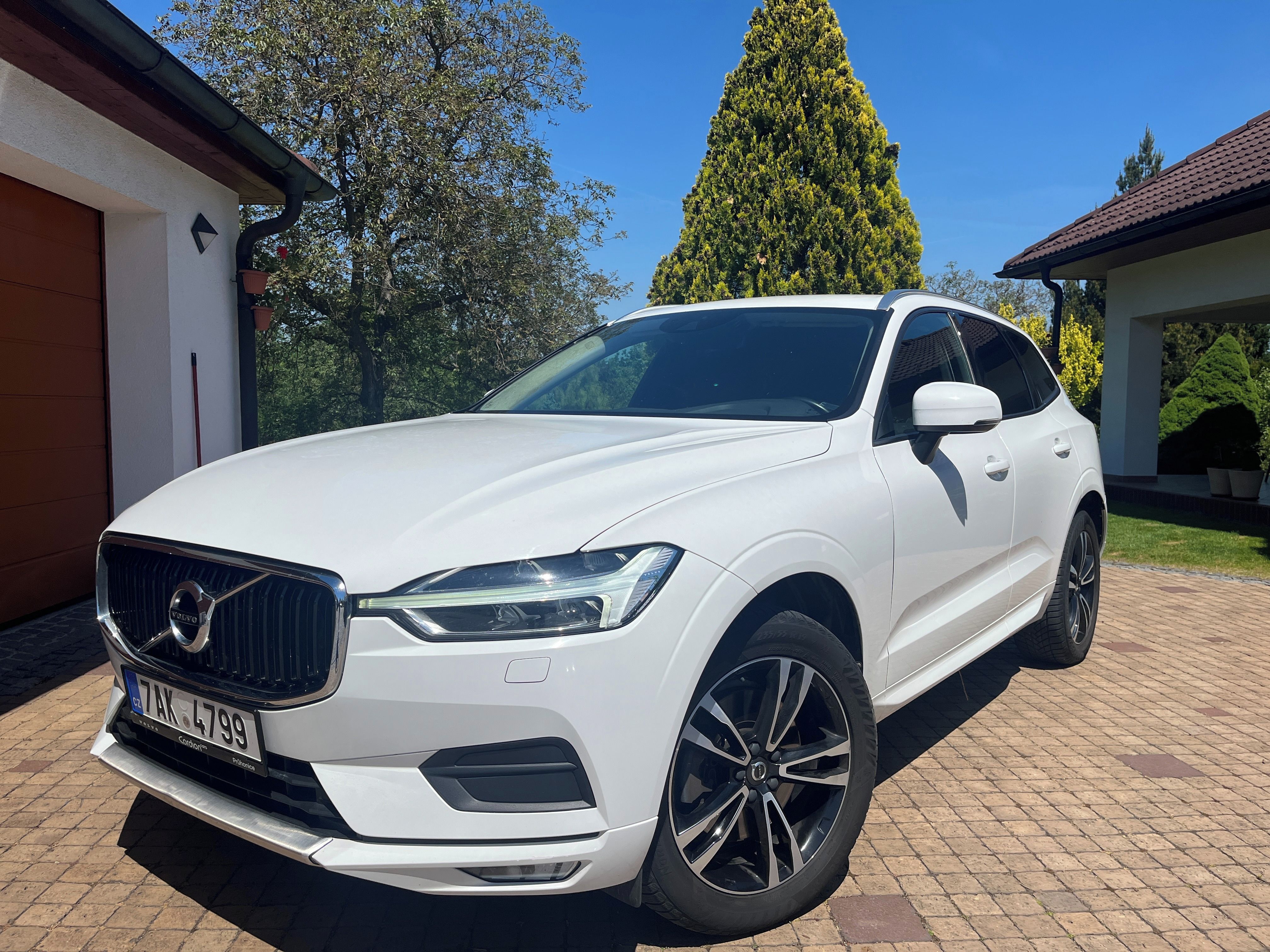 Volvo XC60, D5, 173kW, 4x4, ČR, servis