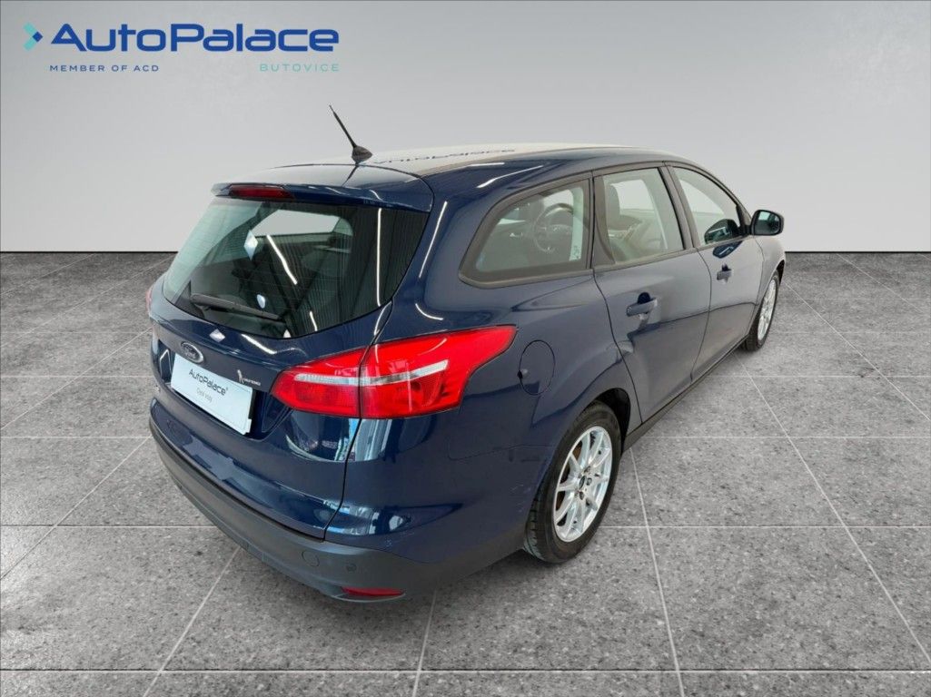 Ford Focus, 1,5 TDCI TITANIUM 62 500KM - fotka 4