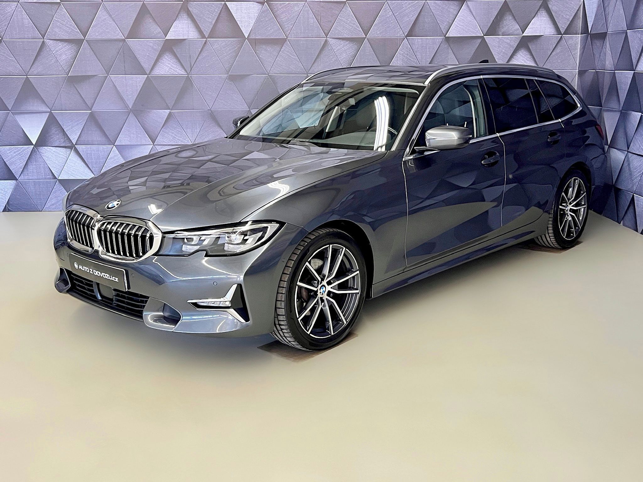 BMW Řada 3, 320d xDrive LUXURY LINE, PANOR