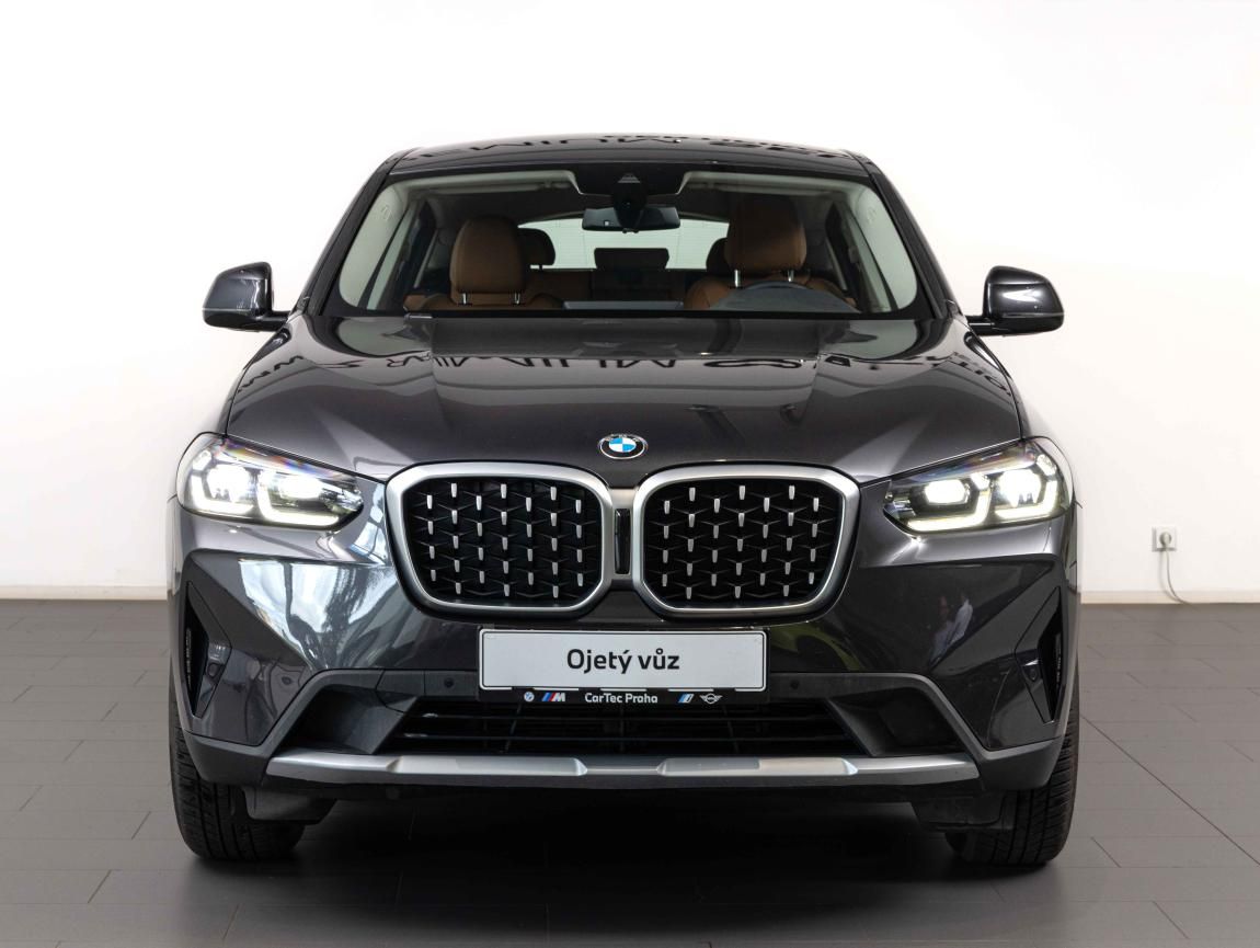 BMW X4, xDrive30i - fotka 3