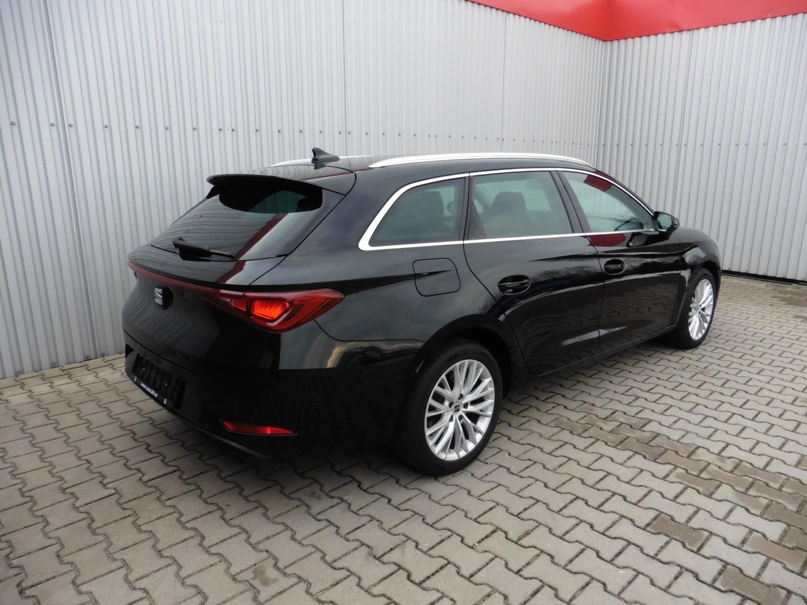 Seat Leon, 2,0 TDI Xcellence ST, ... - fotka 3