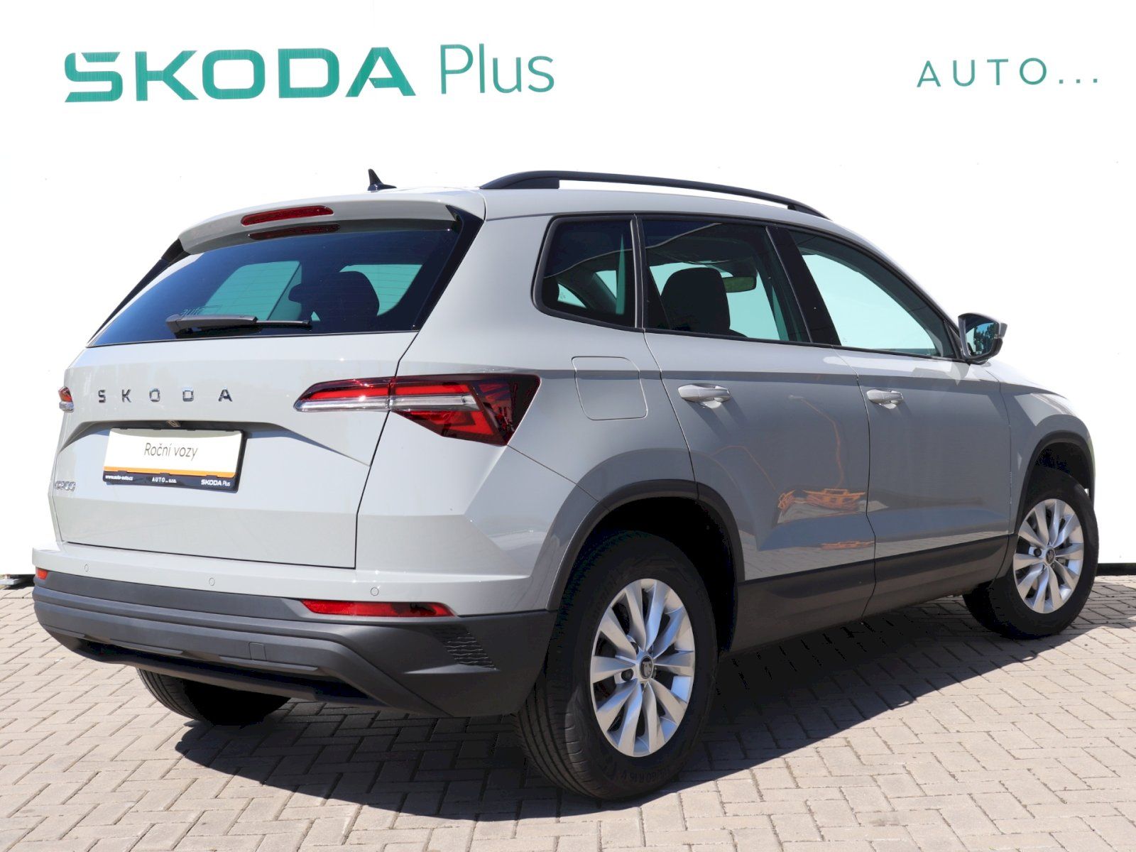 Škoda Karoq, Karoq Selection 1.5 TSI 110 kW - fotka 2