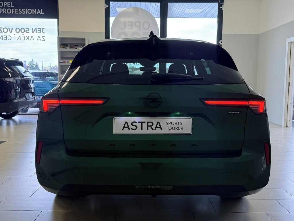 Opel Astra, Nová Astra ST Edition Hybrid - fotka 6