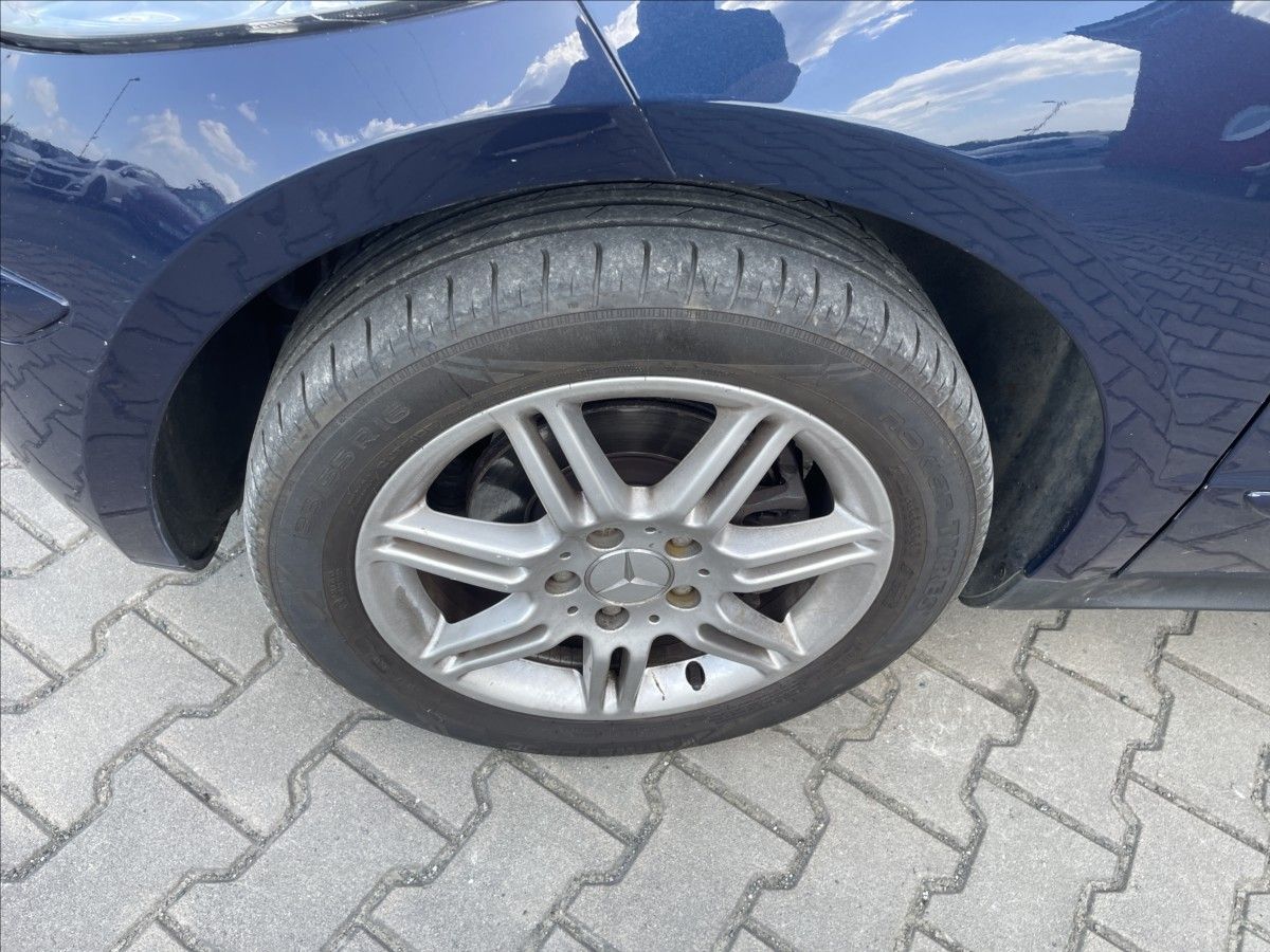 Mercedes-Benz Třídy A, 1,7 16V KLIMA OK TZ STK 10/202 - fotka 6