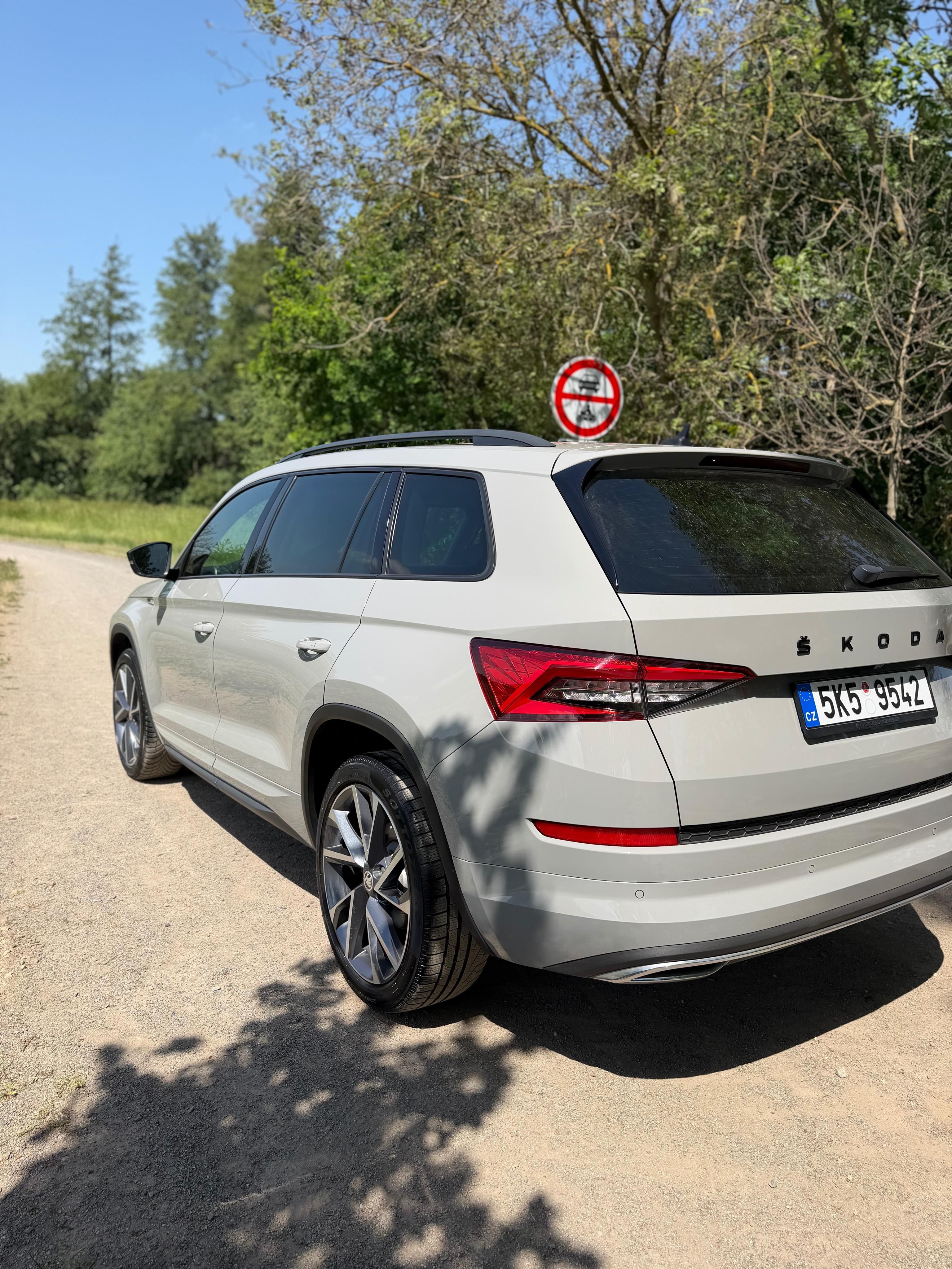 Škoda Kodiaq, Škoda Kodiaq Sportline 1.5 TSI - fotka 4