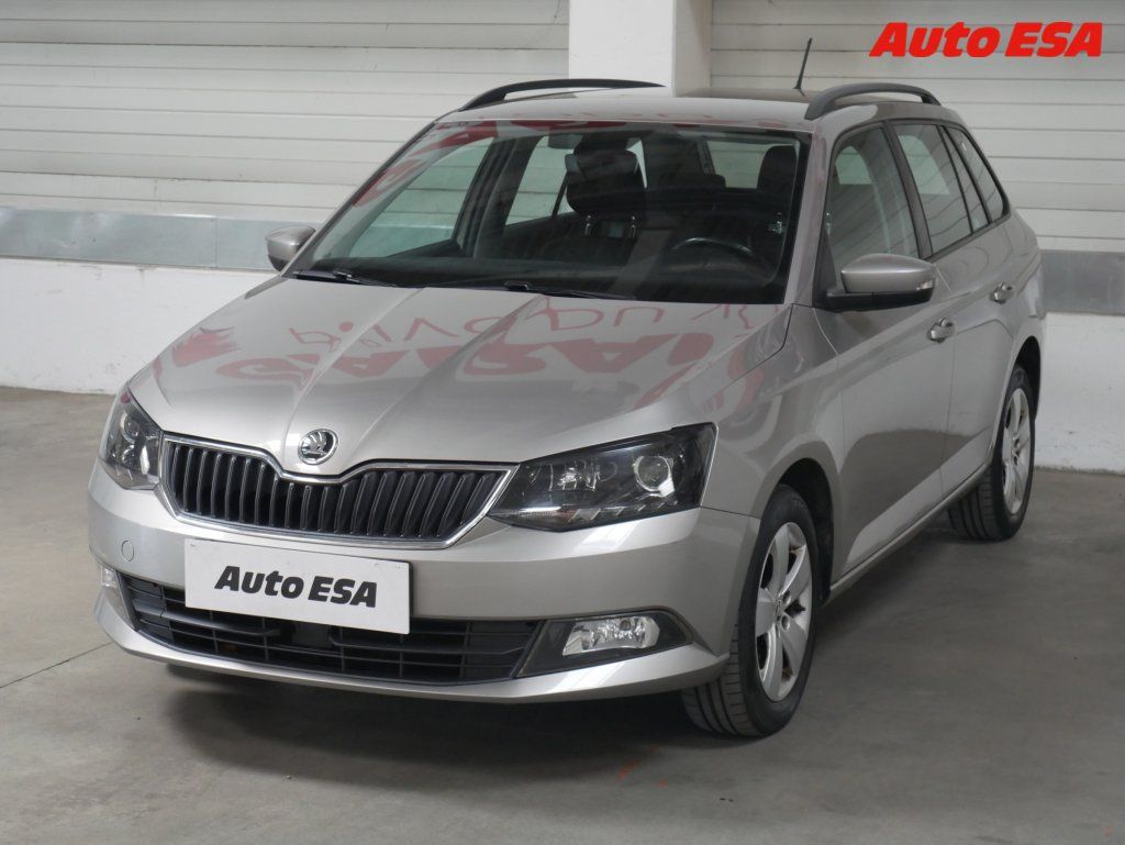 Škoda Fabia, 1.0 Tsi,2.maj,ČR - fotka 3