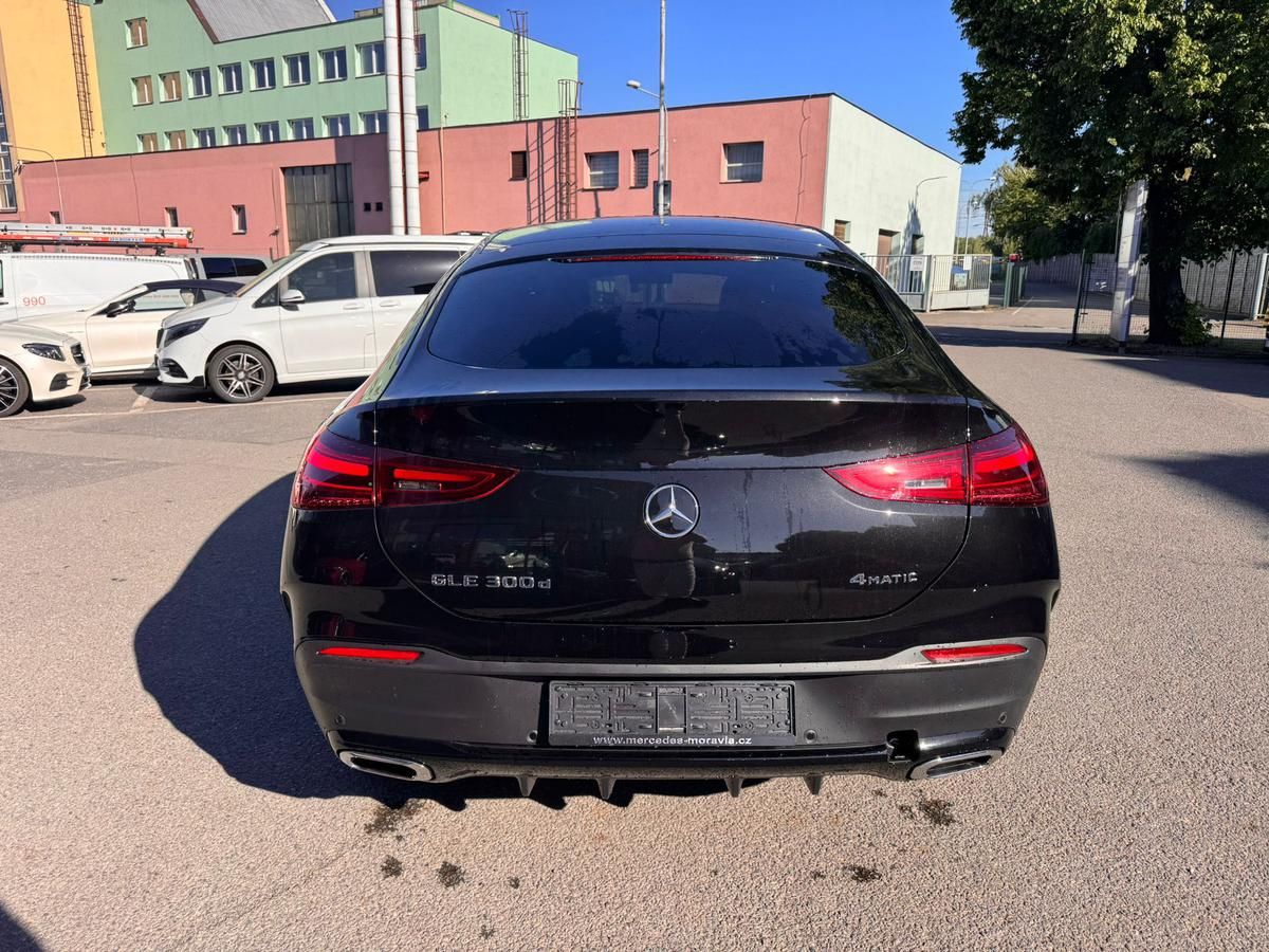 Mercedes-Benz GLE, 300 d 4MATIC kupé - fotka 6