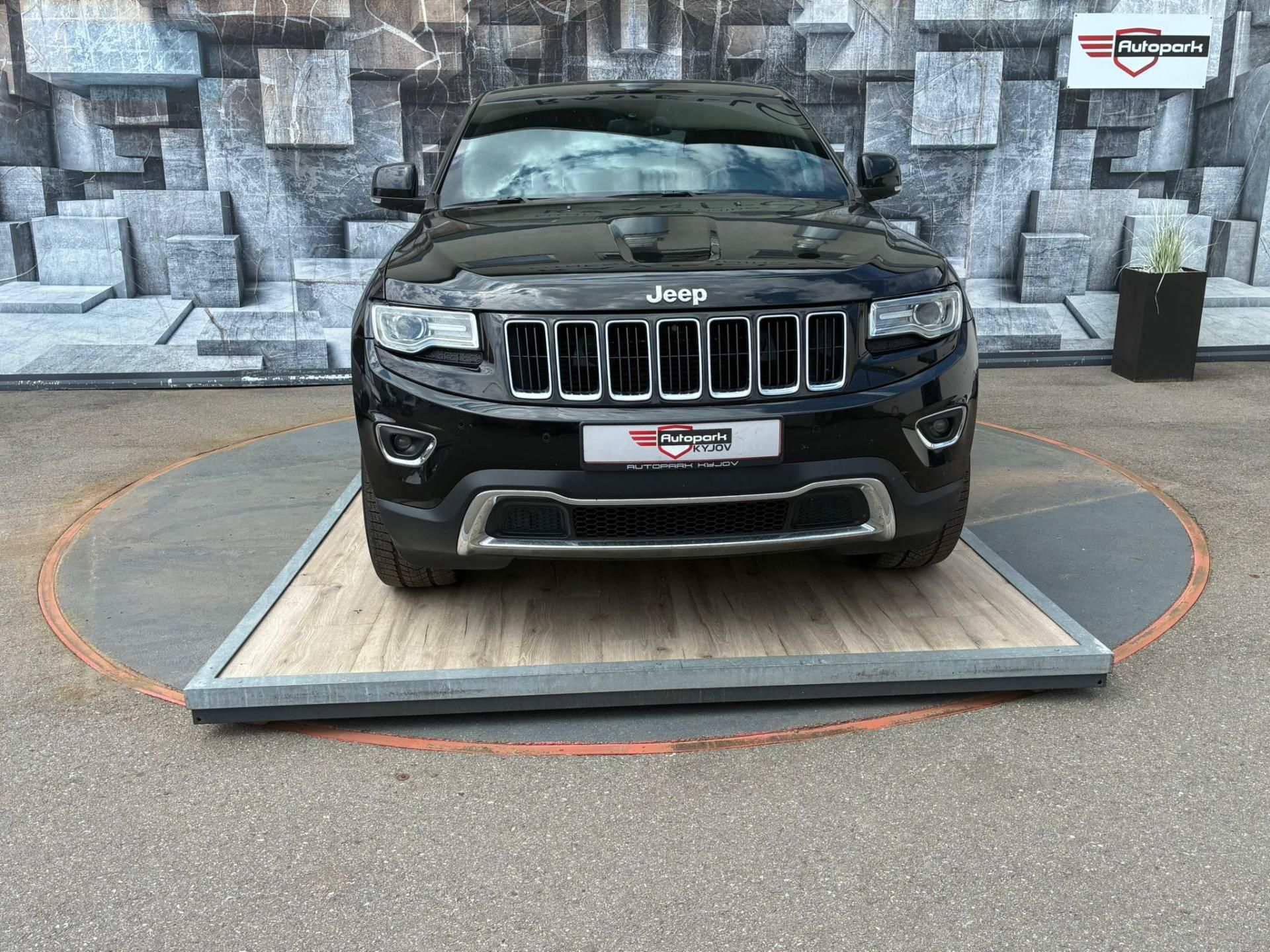 Jeep Grand Cherokee, 3.0CRDi, 184KW, LIMITED, DPH - fotka 2