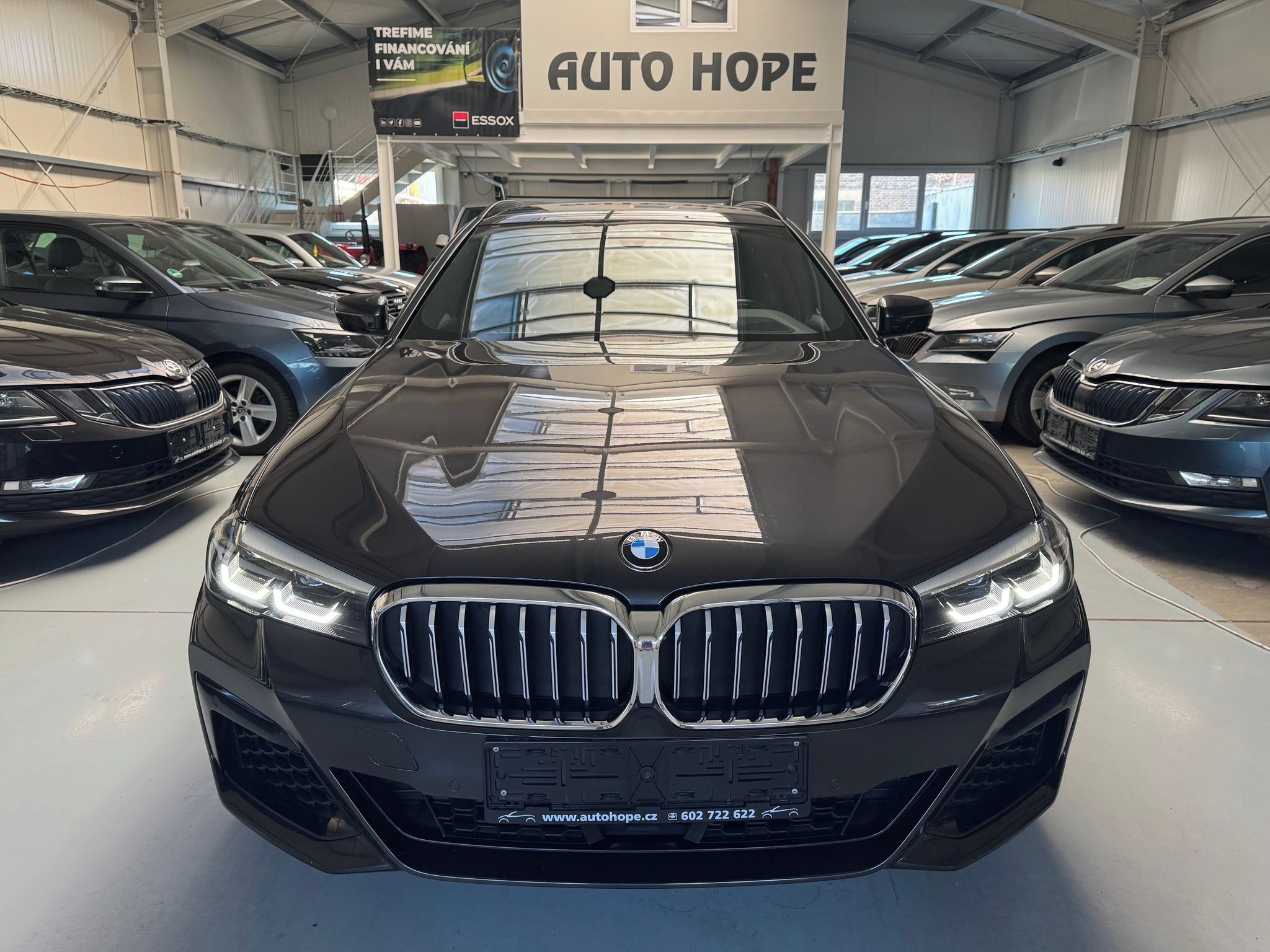 BMW Řada 5, 540i XDrive M-Paket - fotka 2