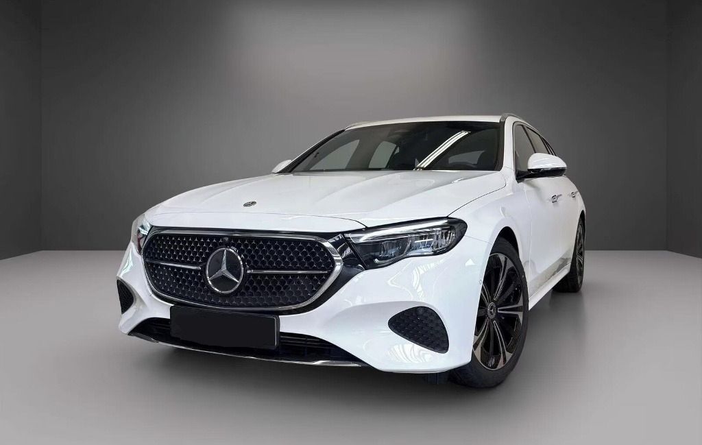 Mercedes-Benz Třídy E, E300de Avantgarde*Superscreen