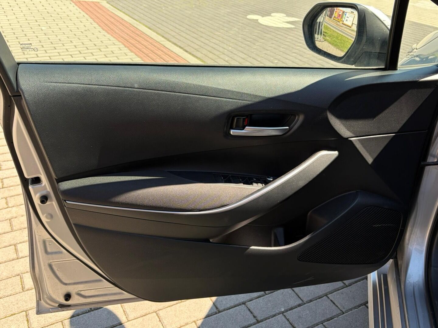 Toyota Corolla, 1.5 Comfort - fotka 5