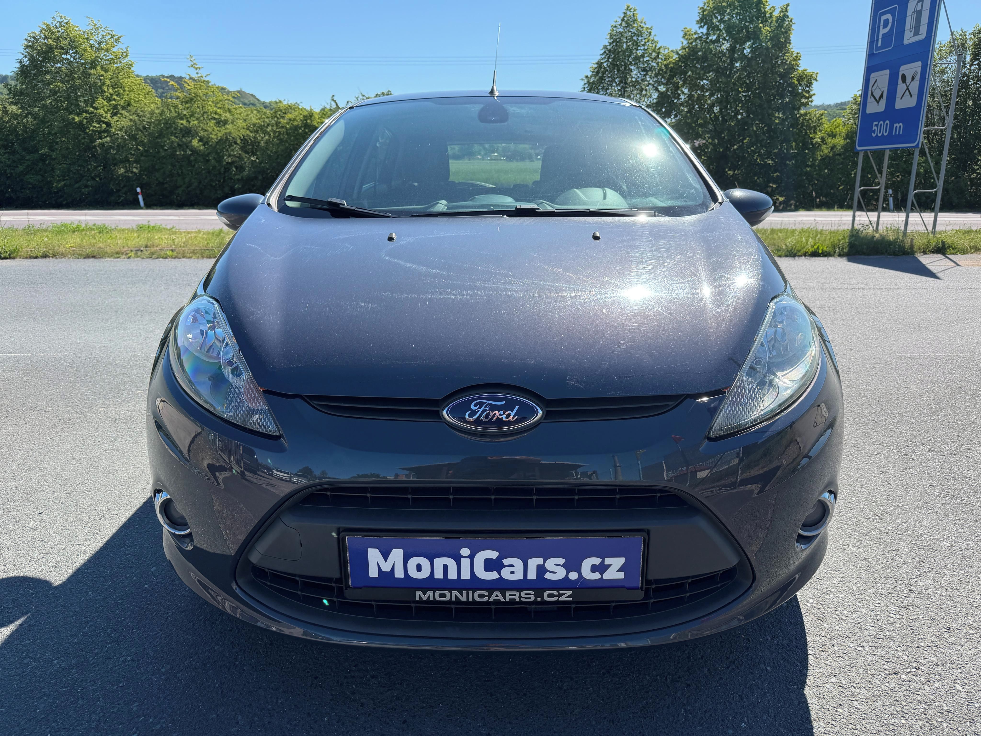 Ford Fiesta, 1.25 i 60kW AUT.KLIMA, VÝBAVA - fotka 2