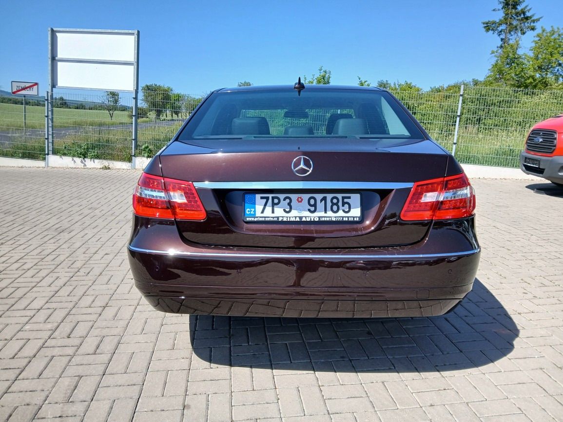 Mercedes-Benz Třídy E, 200 CDI Avantgarde - fotka 4