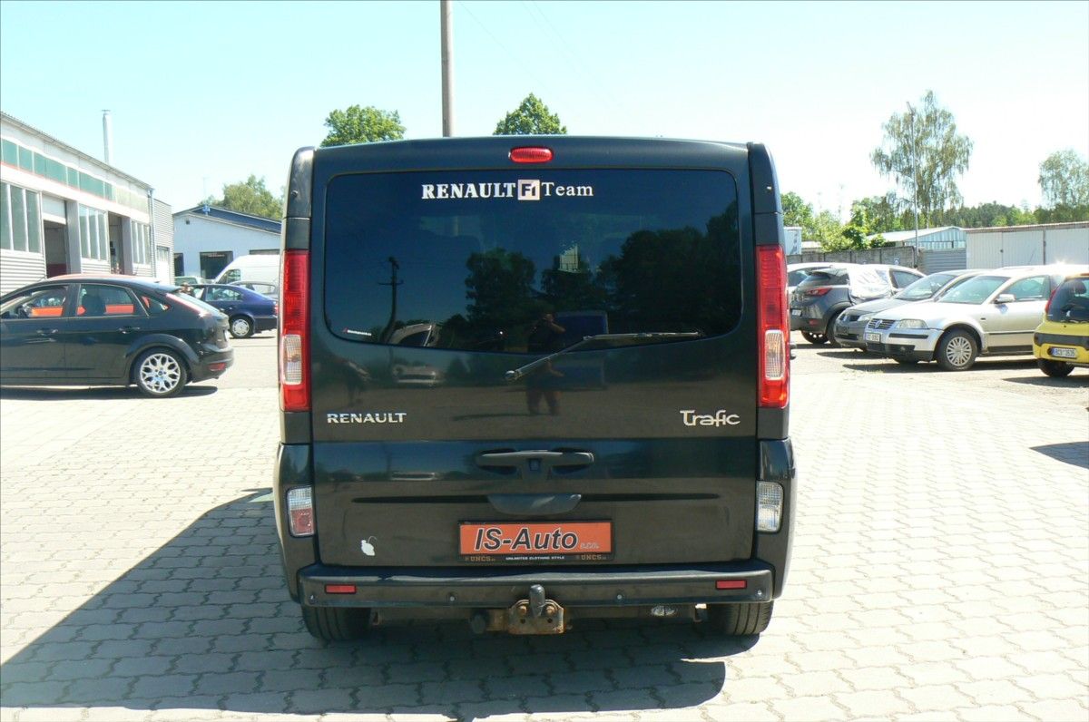 Renault Trafic, 2,0 dci Passenger BLACK EDITIO - fotka 4