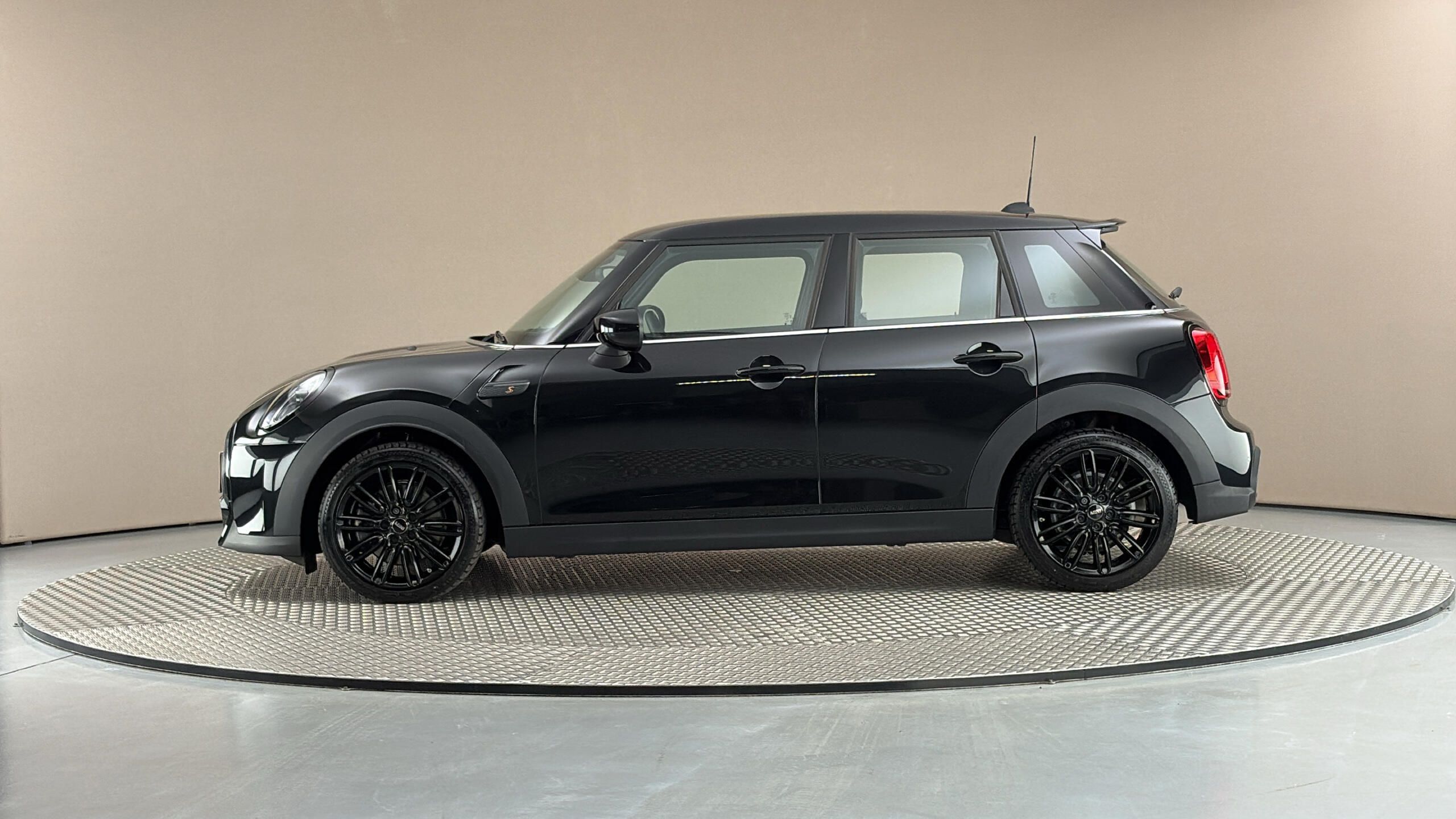 Mini Cooper S, 2.0 AUT - fotka 4