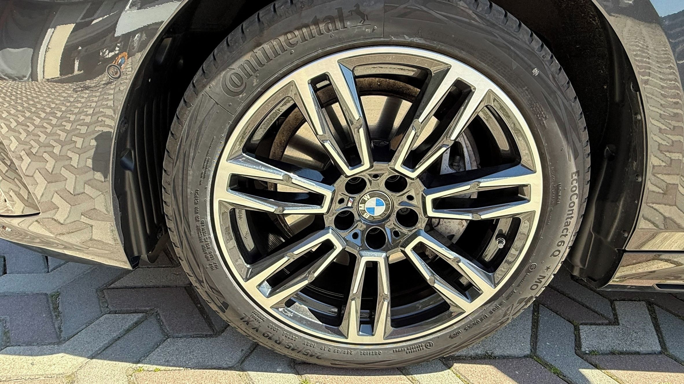 BMW Řada 5, 540D xDrive - fotka 5