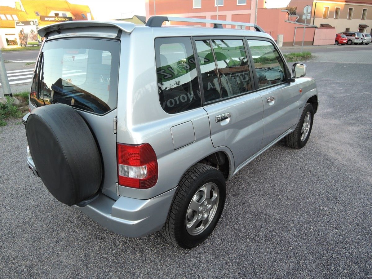 Mitsubishi Pajero Pinin, 1,8 i 4x4 82tkm 1.maj. - fotka 6