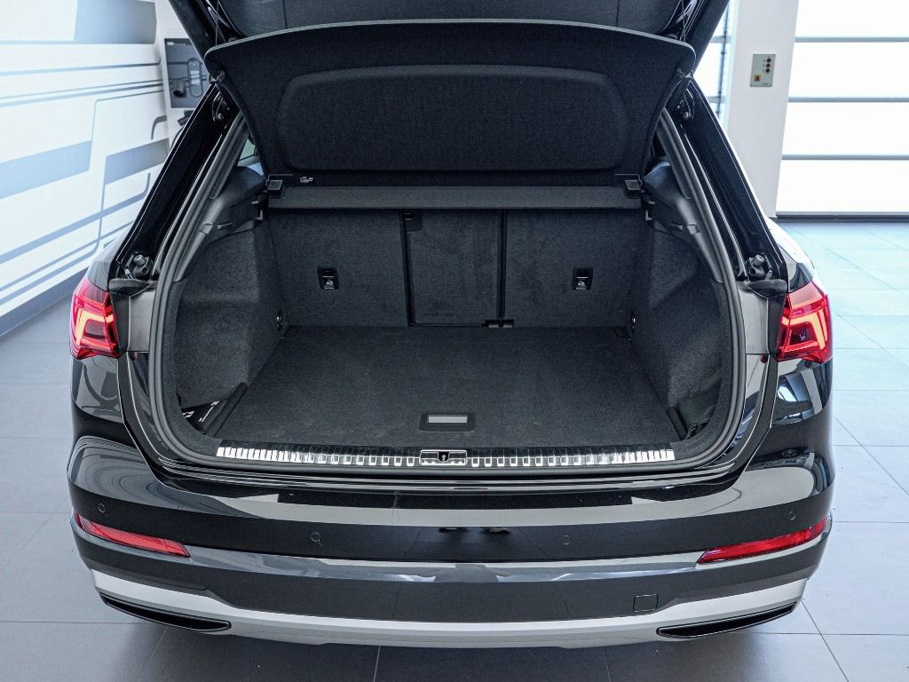 Audi Q3, Advanced 35 1.5 TFSI - fotka 3