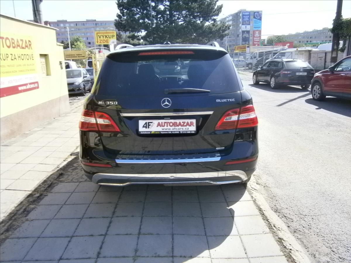 Mercedes-Benz Třídy M, 3,0 CDI 4 MATIC - fotka 5