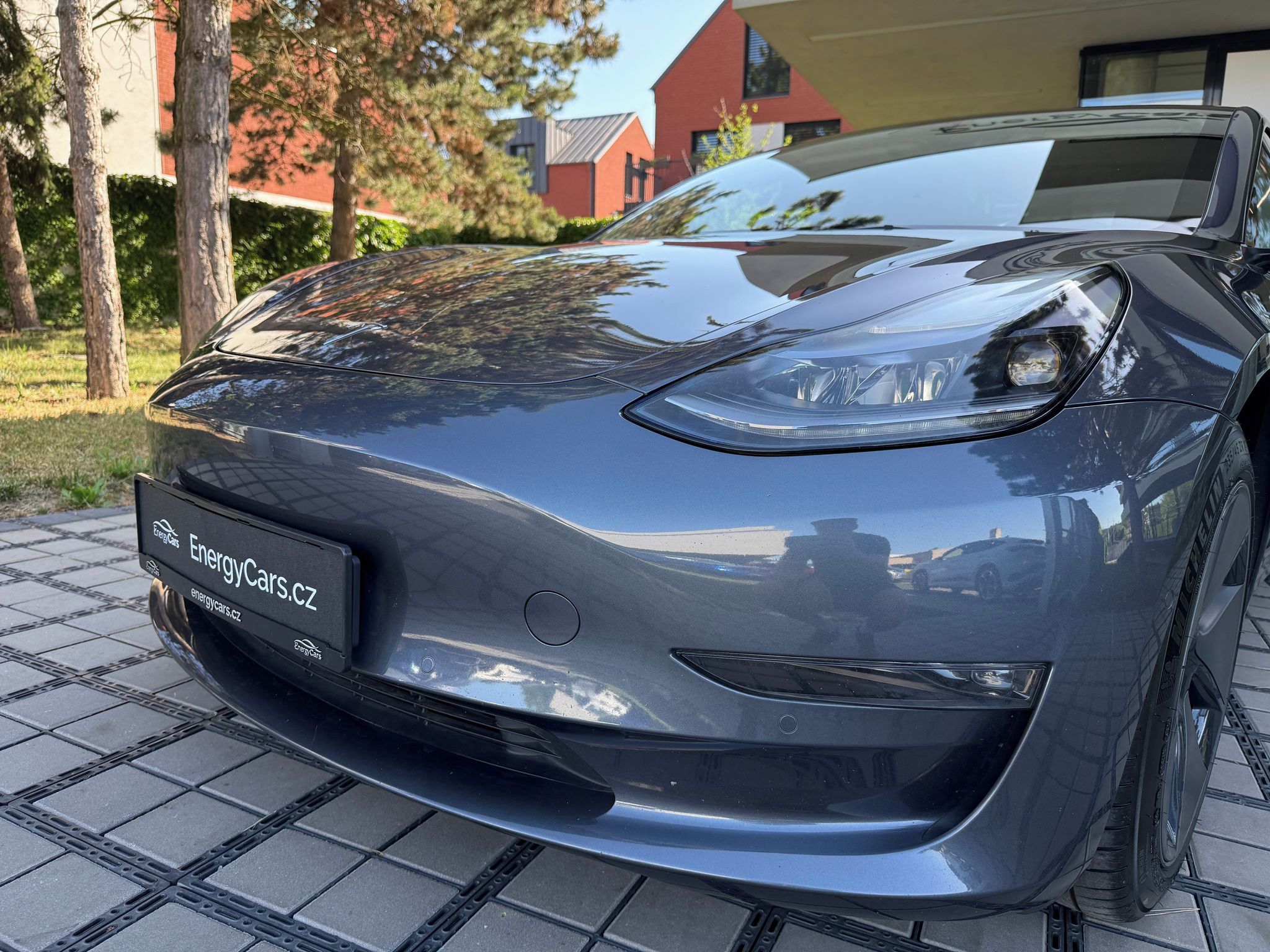 Tesla Model 3, Long Range AWD Tažné - fotka 5